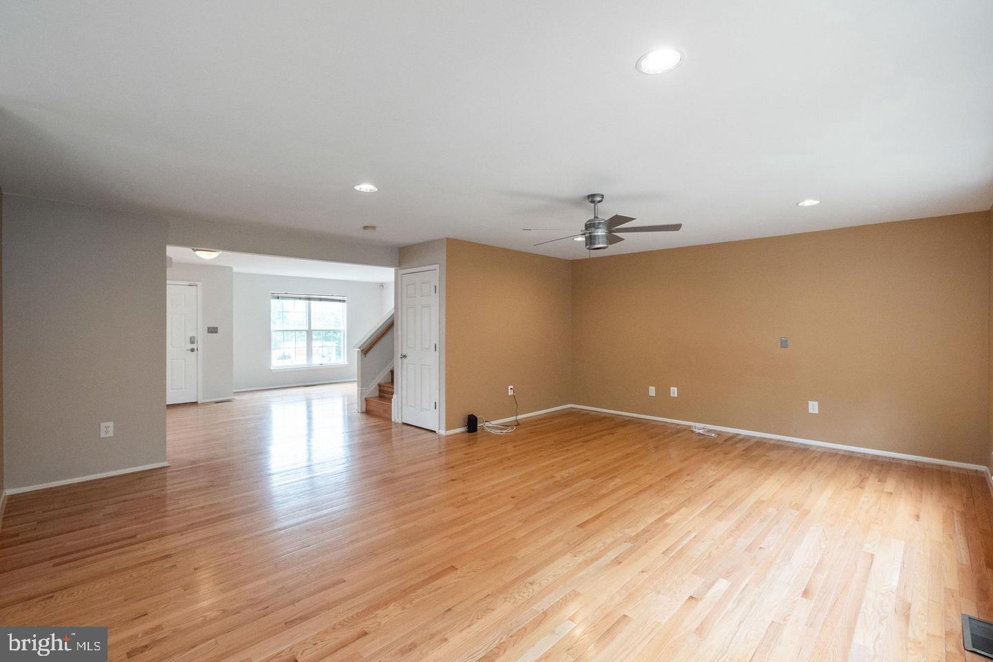 ENGLAND RUN NORTH - Residential Lease