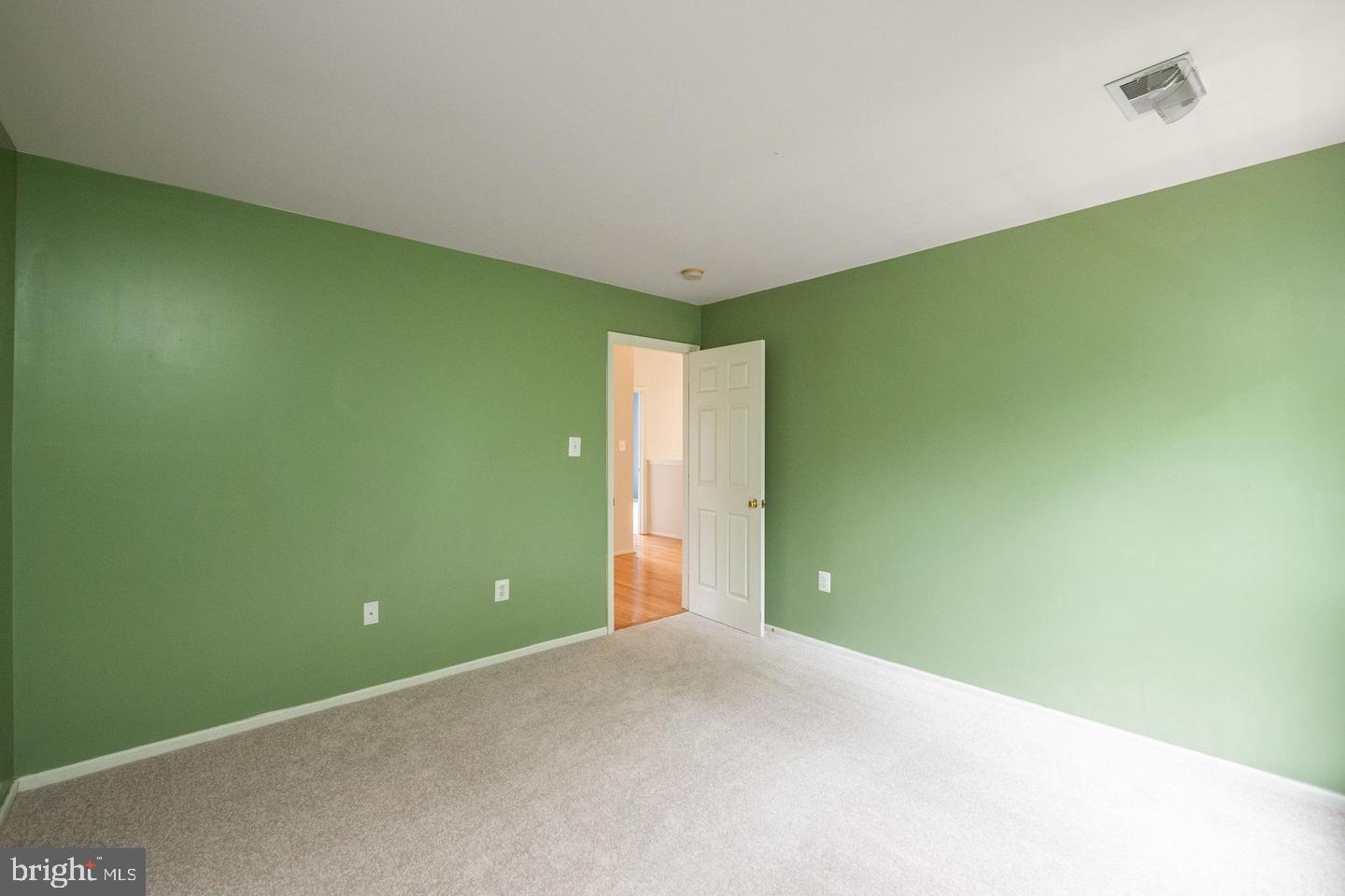 ENGLAND RUN NORTH - Residential Lease