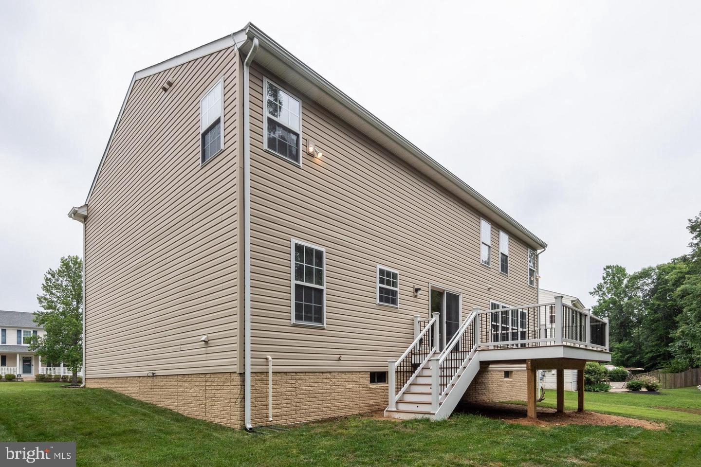 ENGLAND RUN NORTH - Residential Lease