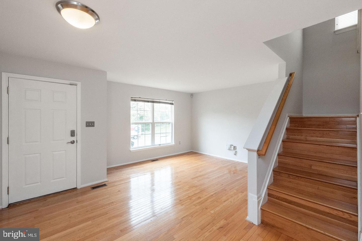 ENGLAND RUN NORTH - Residential Lease