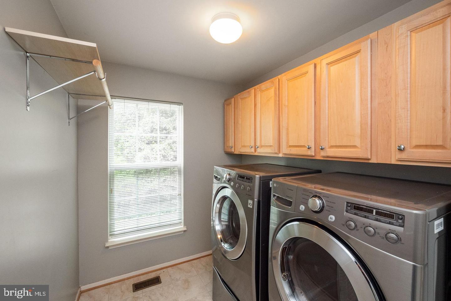 ENGLAND RUN NORTH - Residential Lease