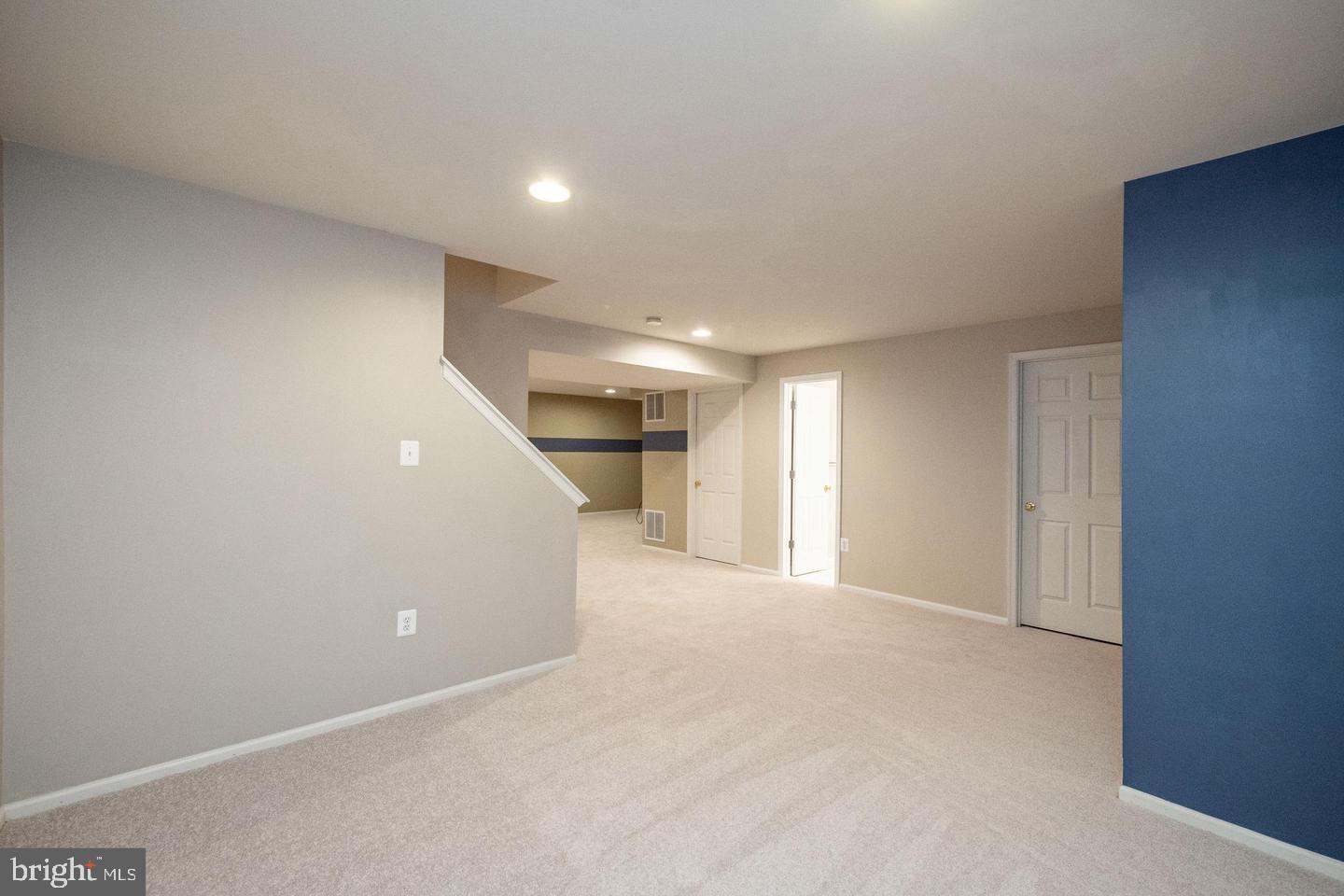 ENGLAND RUN NORTH - Residential Lease