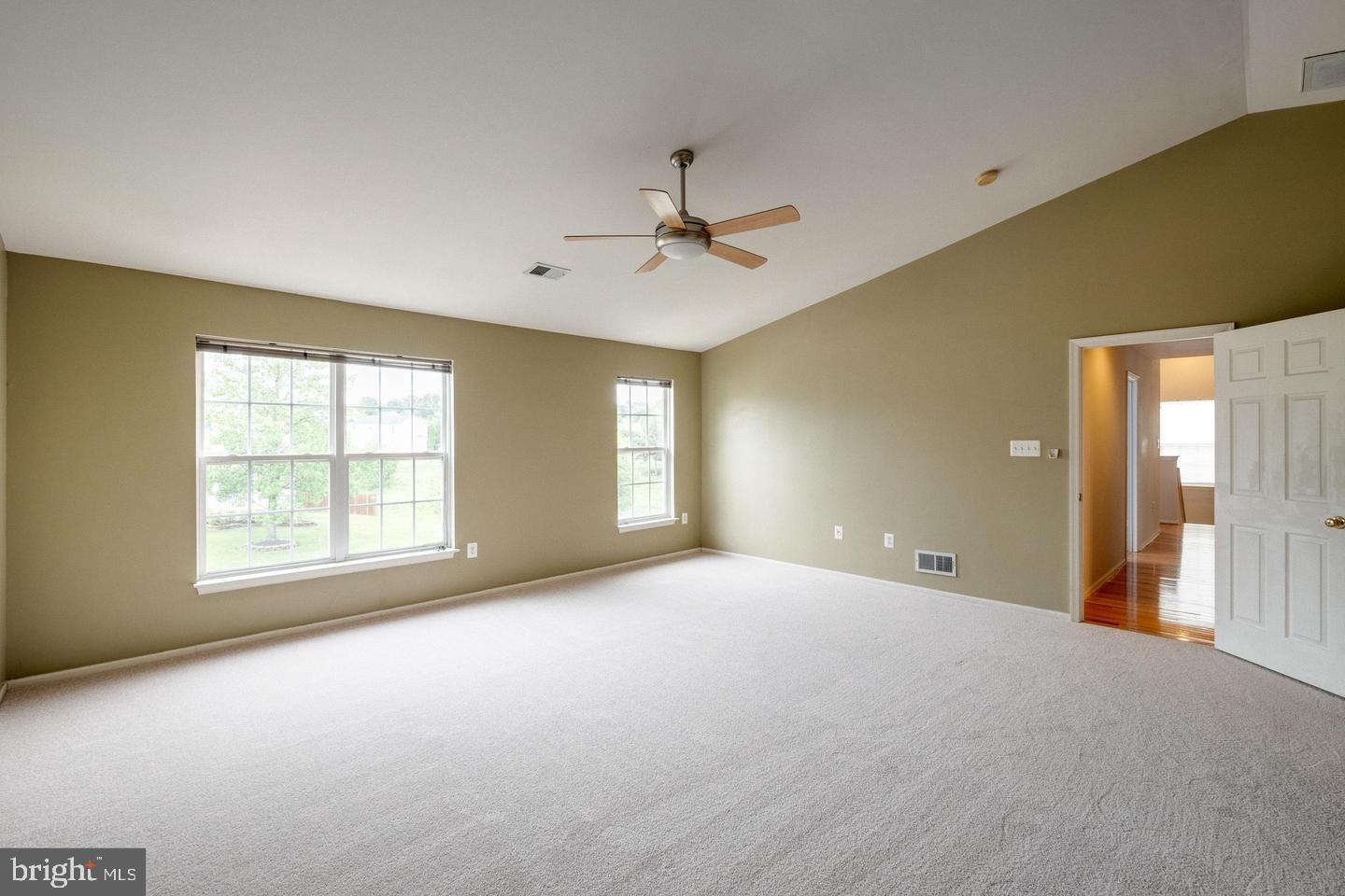 ENGLAND RUN NORTH - Residential Lease