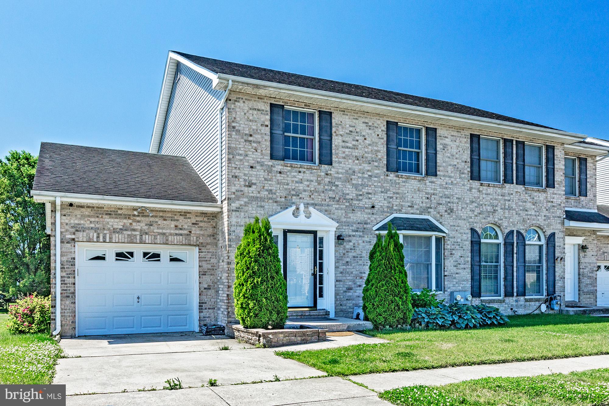 MANSION FARMS - Residential