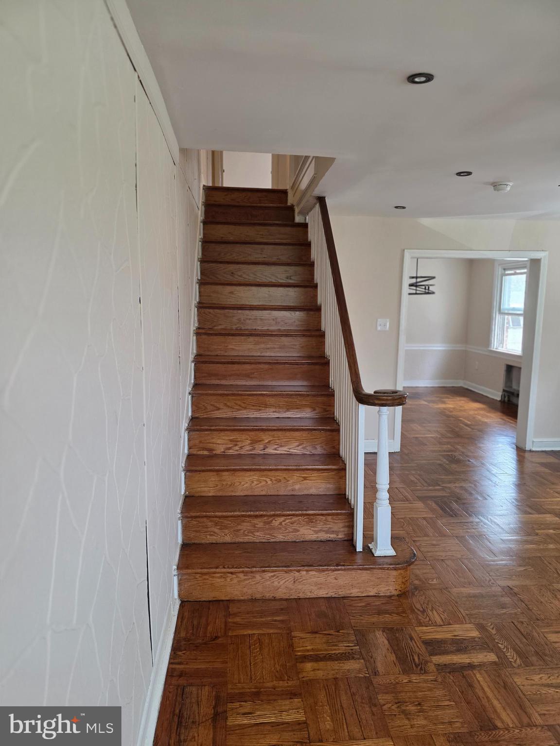 513 SPRUCE AVENUE