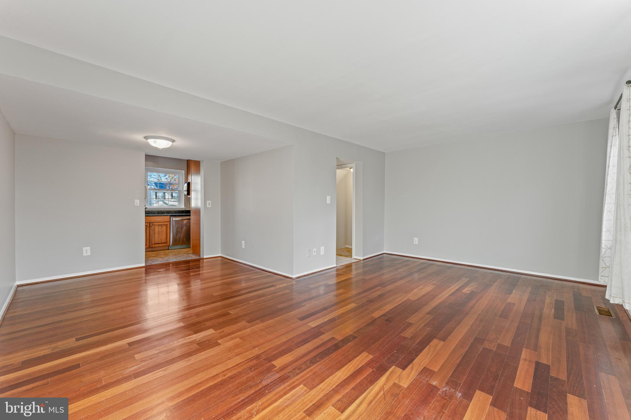 STRATHMEADE SQUARE - Residential Lease