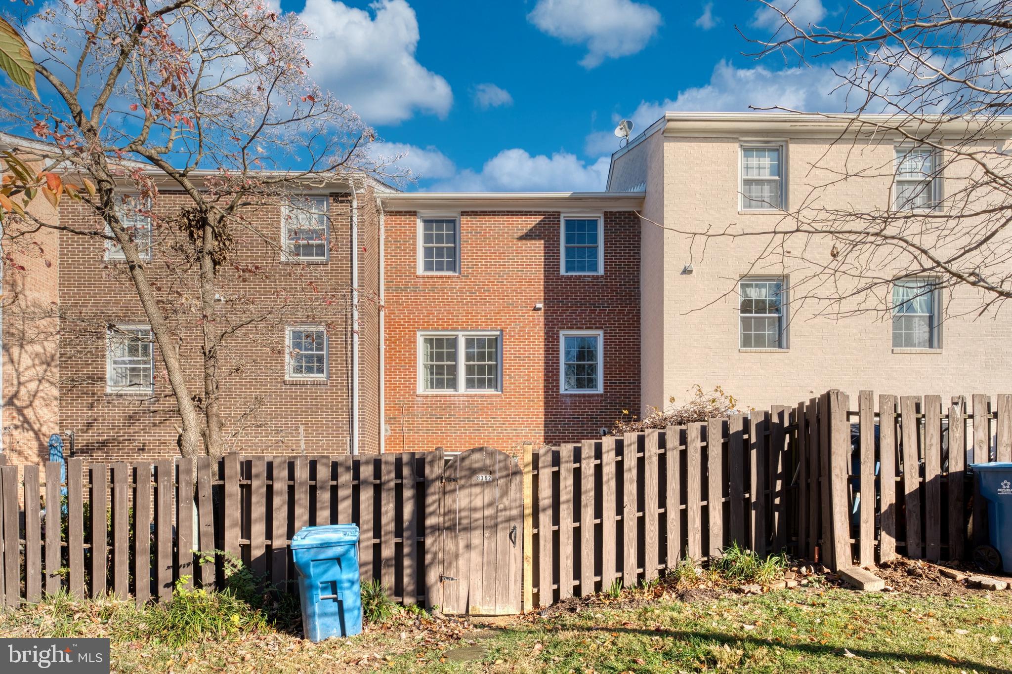 STRATHMEADE SQUARE - Residential Lease