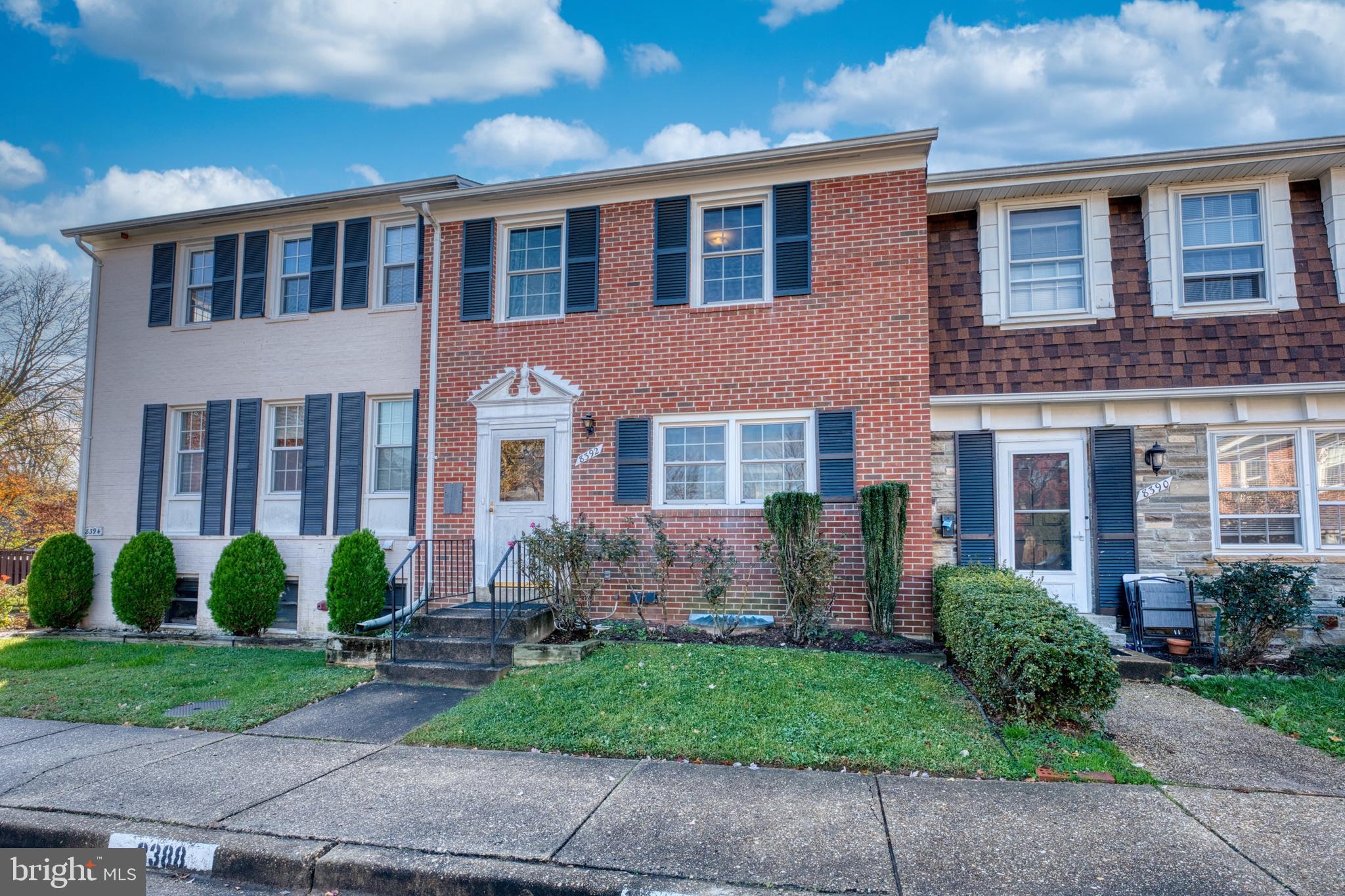 STRATHMEADE SQUARE - Residential Lease