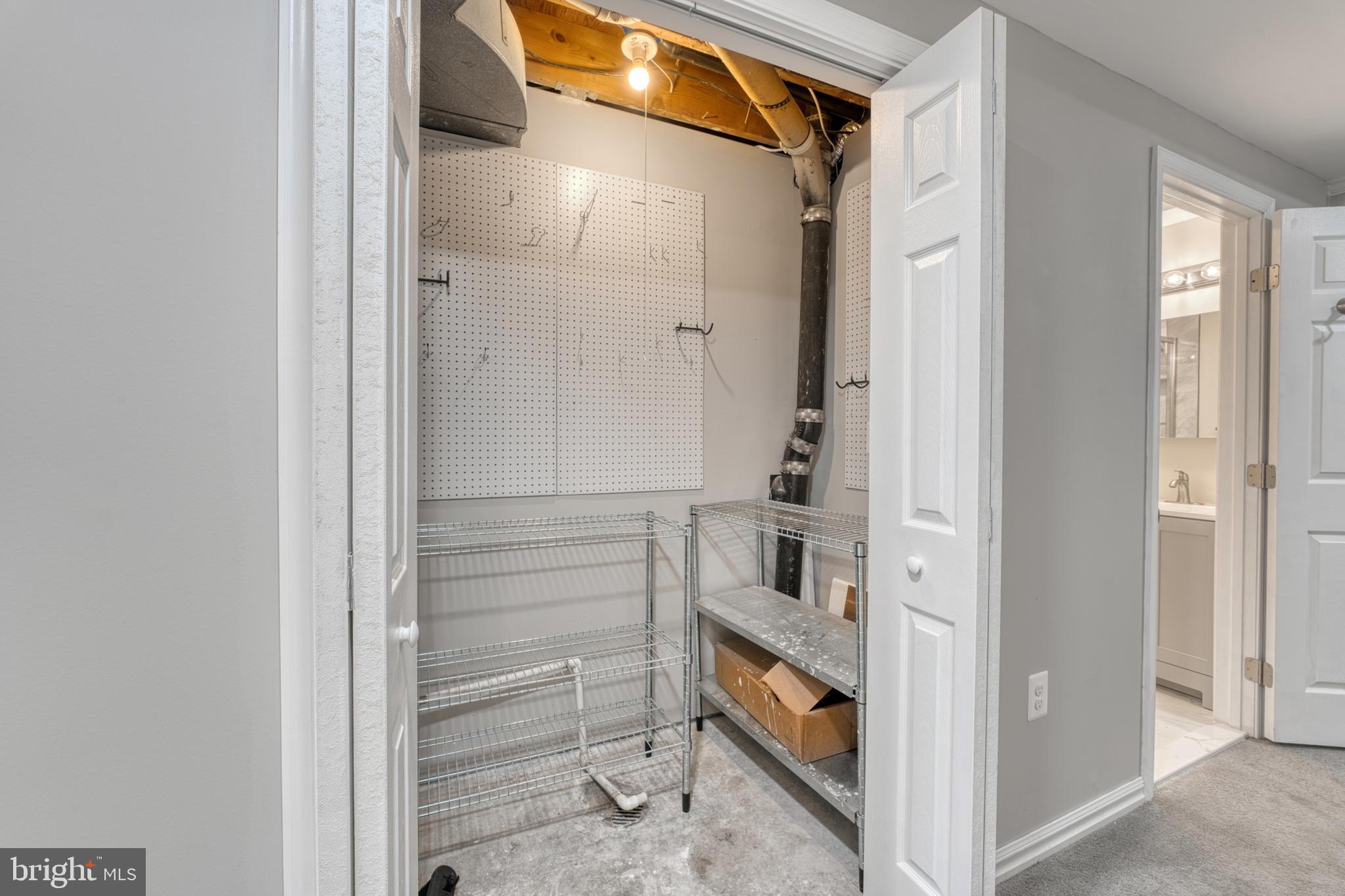 STRATHMEADE SQUARE - Residential Lease