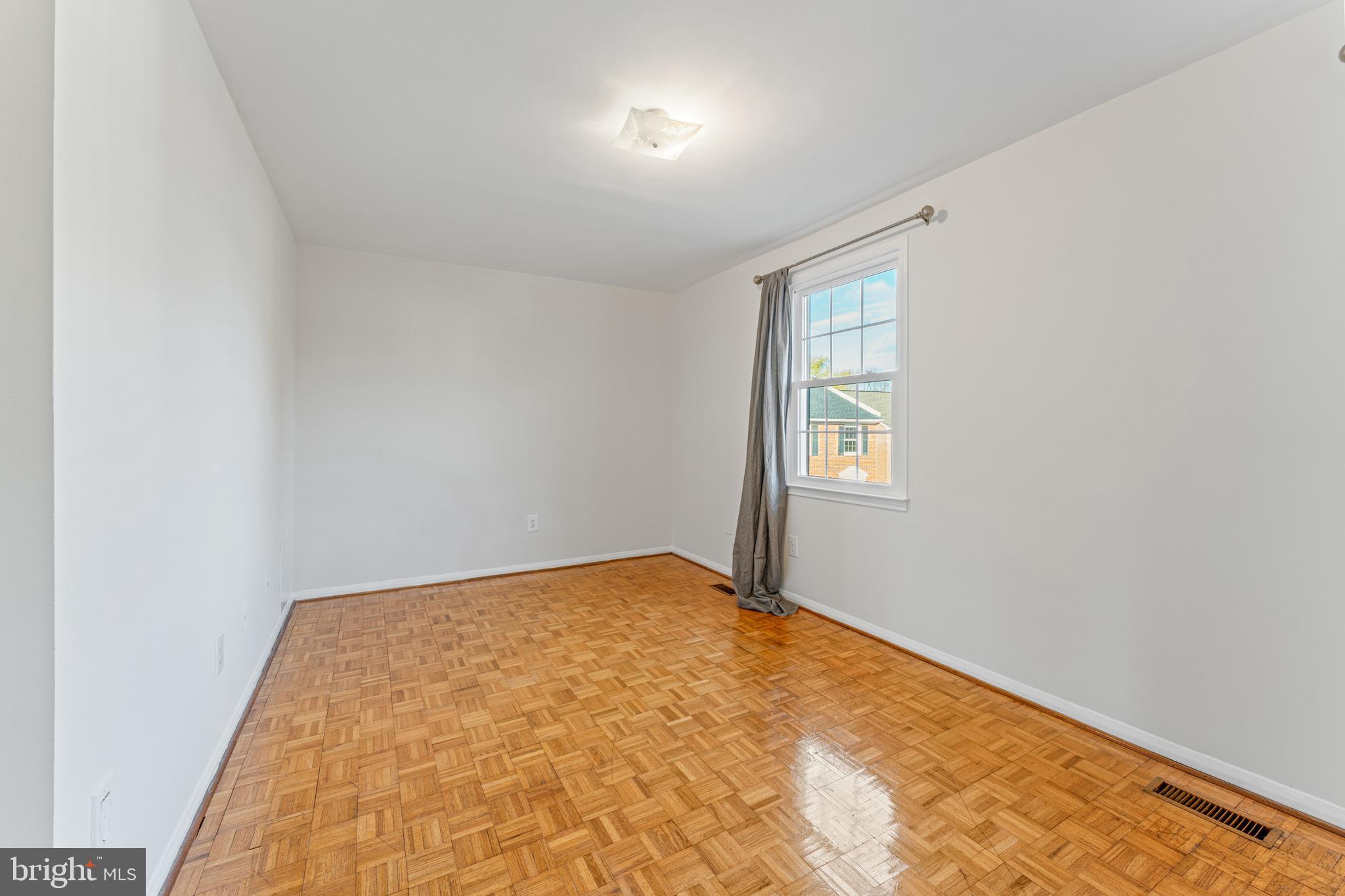 STRATHMEADE SQUARE - Residential Lease