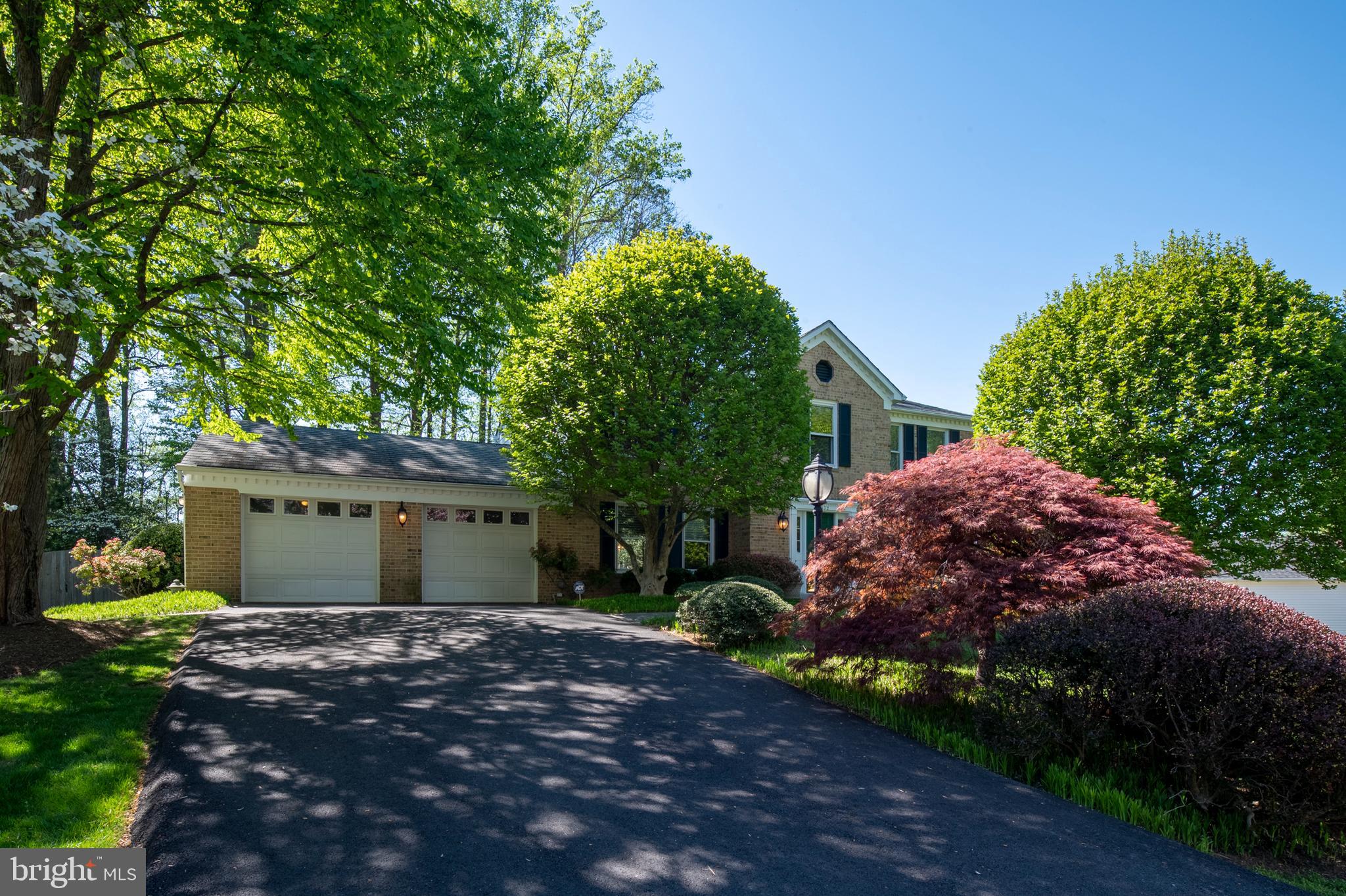 NAPLES MANOR - Residential