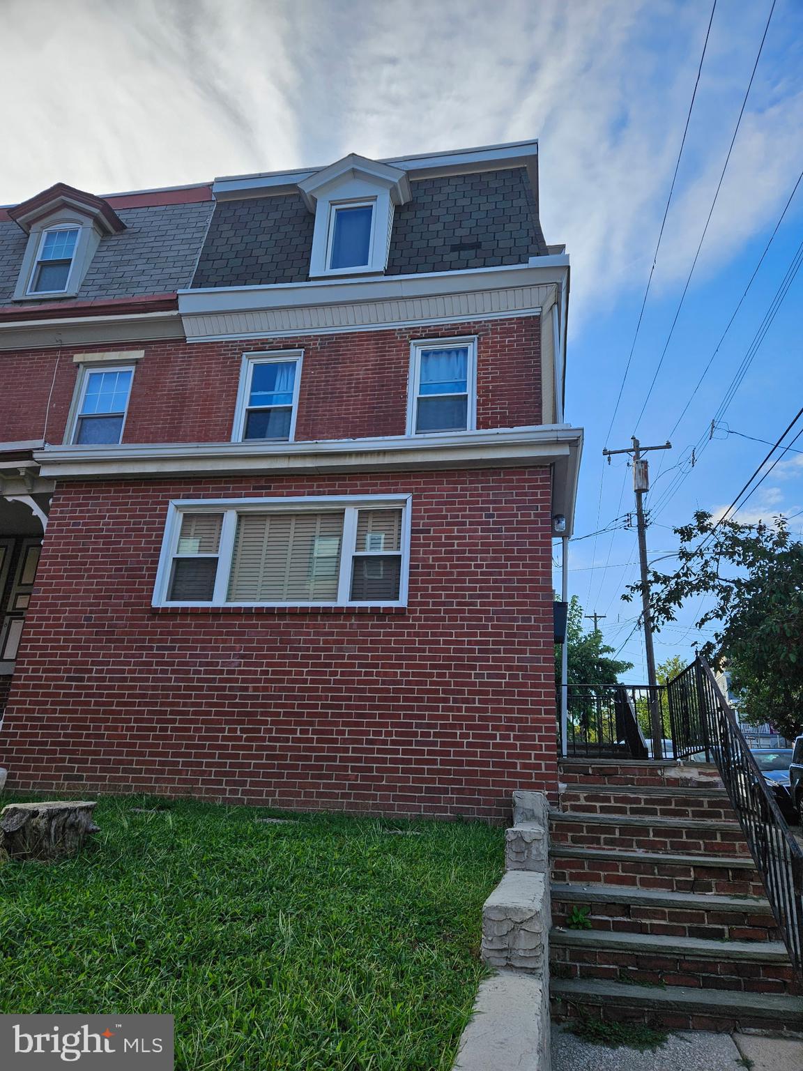 EAST FALLS - Residential Lease
