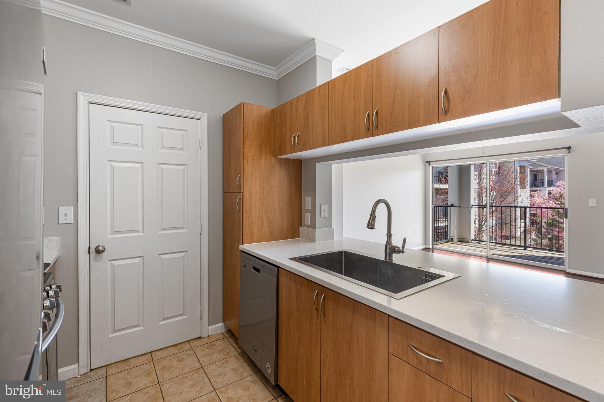 ASHMORE AT GERMANOWN COMMUNITY - Residential Lease