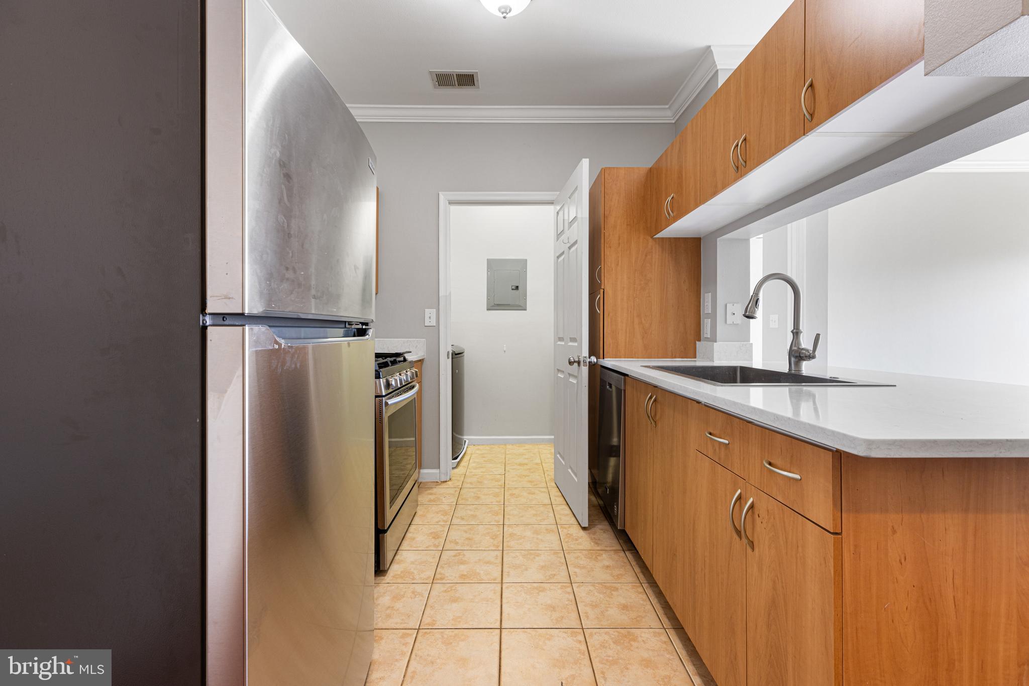 ASHMORE AT GERMANOWN COMMUNITY - Residential Lease