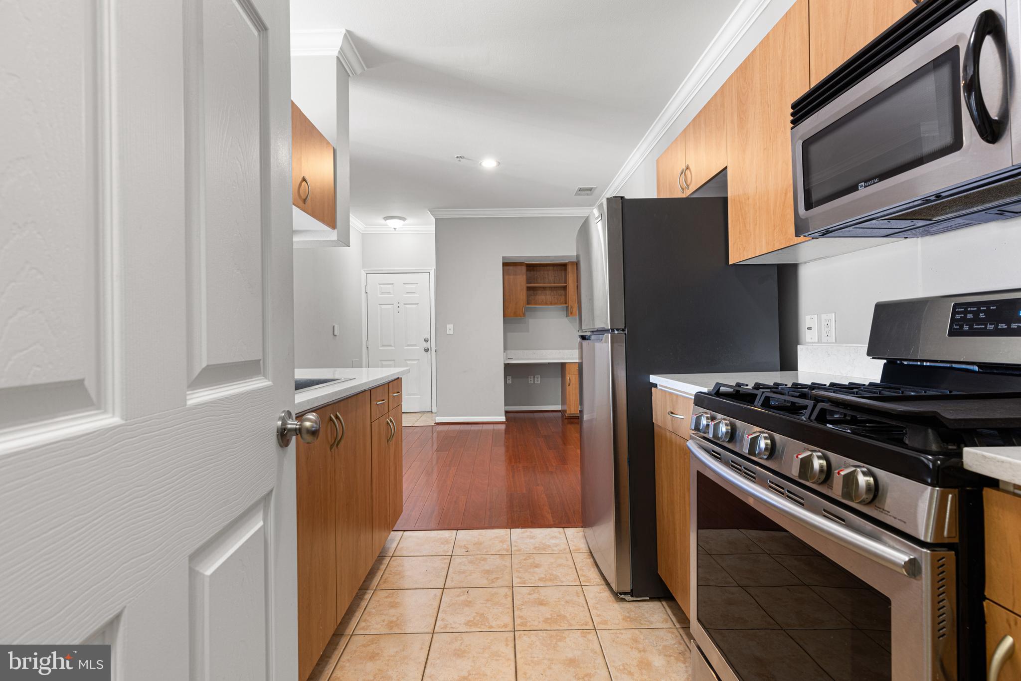 ASHMORE AT GERMANOWN COMMUNITY - Residential Lease