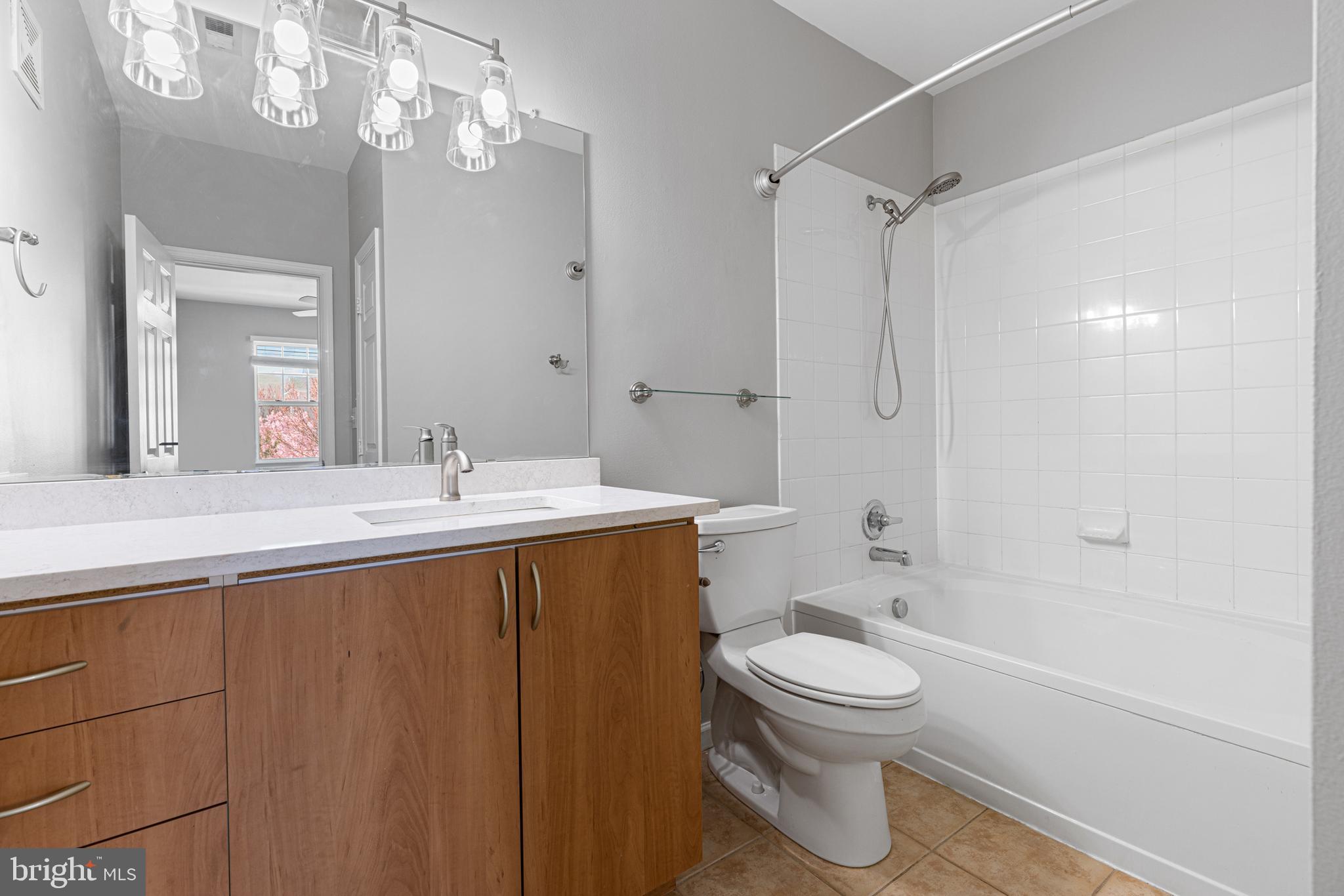 ASHMORE AT GERMANOWN COMMUNITY - Residential Lease