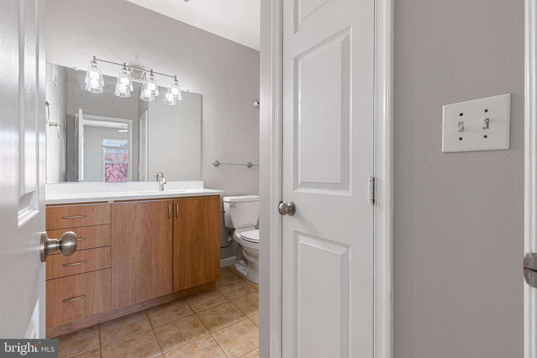 ASHMORE AT GERMANOWN COMMUNITY - Residential Lease