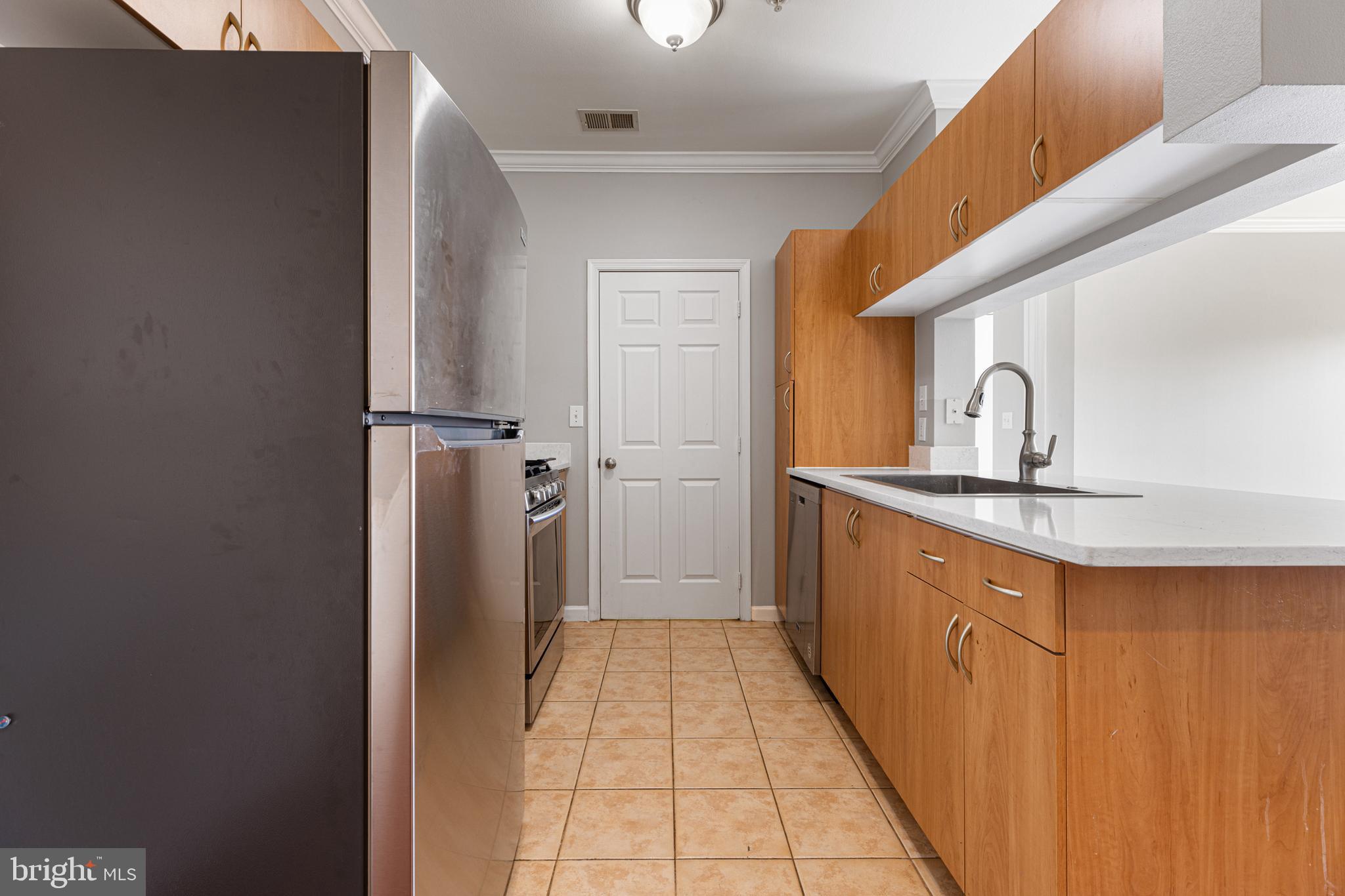 ASHMORE AT GERMANOWN COMMUNITY - Residential Lease