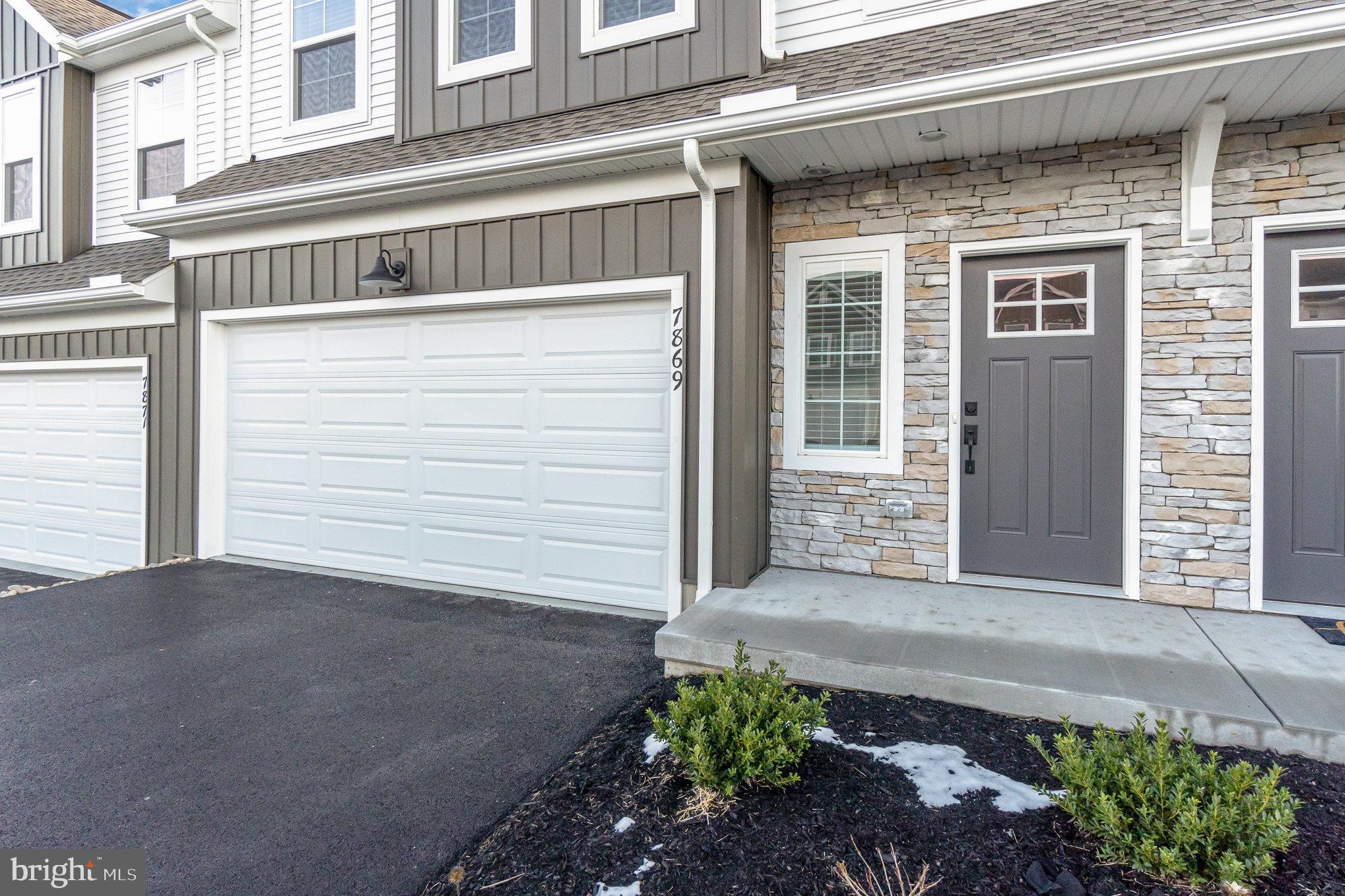 THE TOWNES AT BRIAR CREEK - Residential Lease