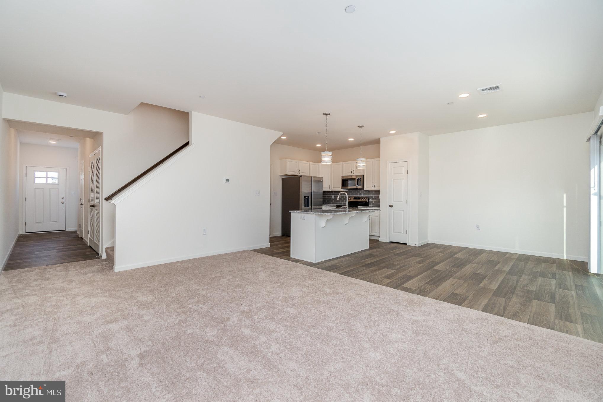 THE TOWNES AT BRIAR CREEK - Residential Lease