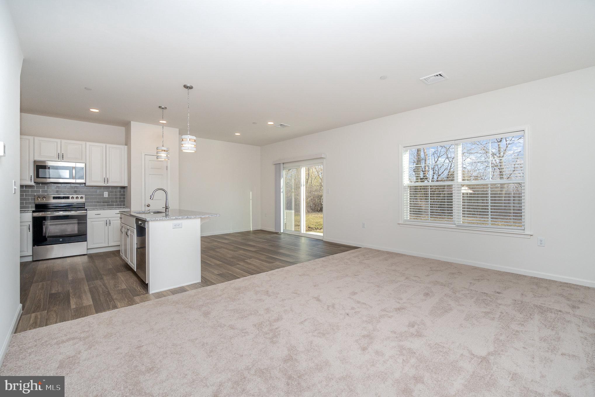 THE TOWNES AT BRIAR CREEK - Residential Lease