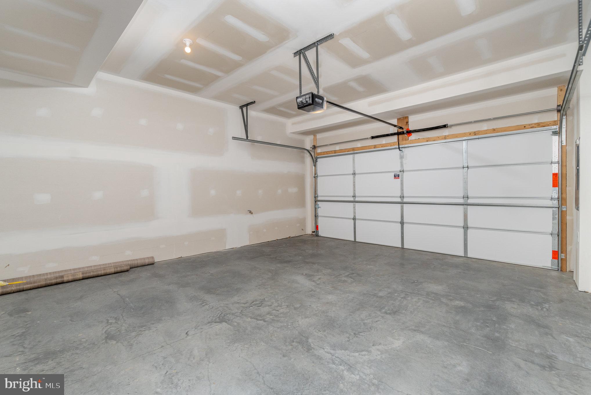 THE TOWNES AT BRIAR CREEK - Residential Lease