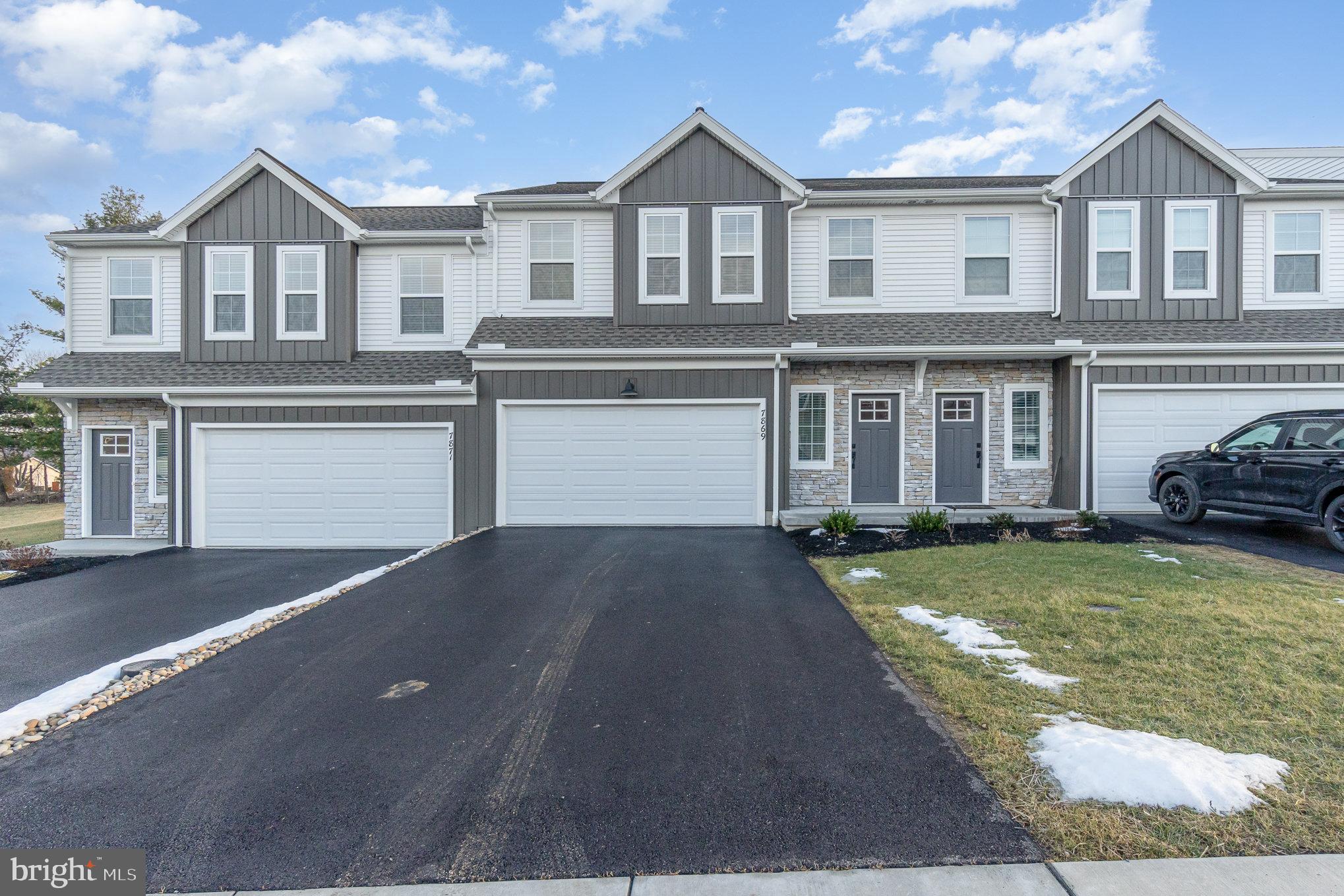 THE TOWNES AT BRIAR CREEK - Residential Lease