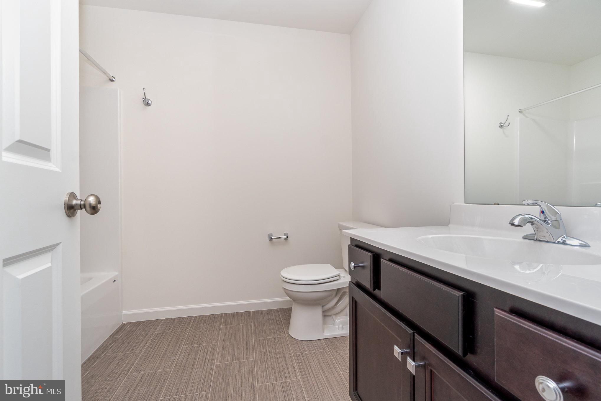 THE TOWNES AT BRIAR CREEK - Residential Lease