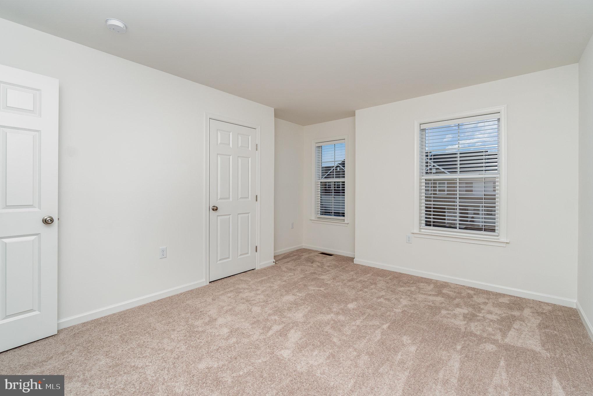 THE TOWNES AT BRIAR CREEK - Residential Lease