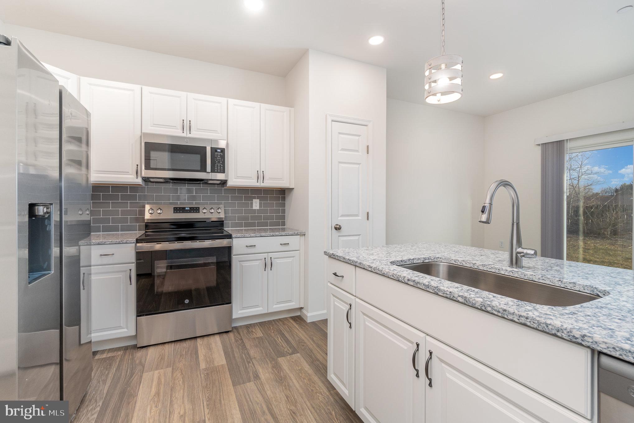 THE TOWNES AT BRIAR CREEK - Residential Lease