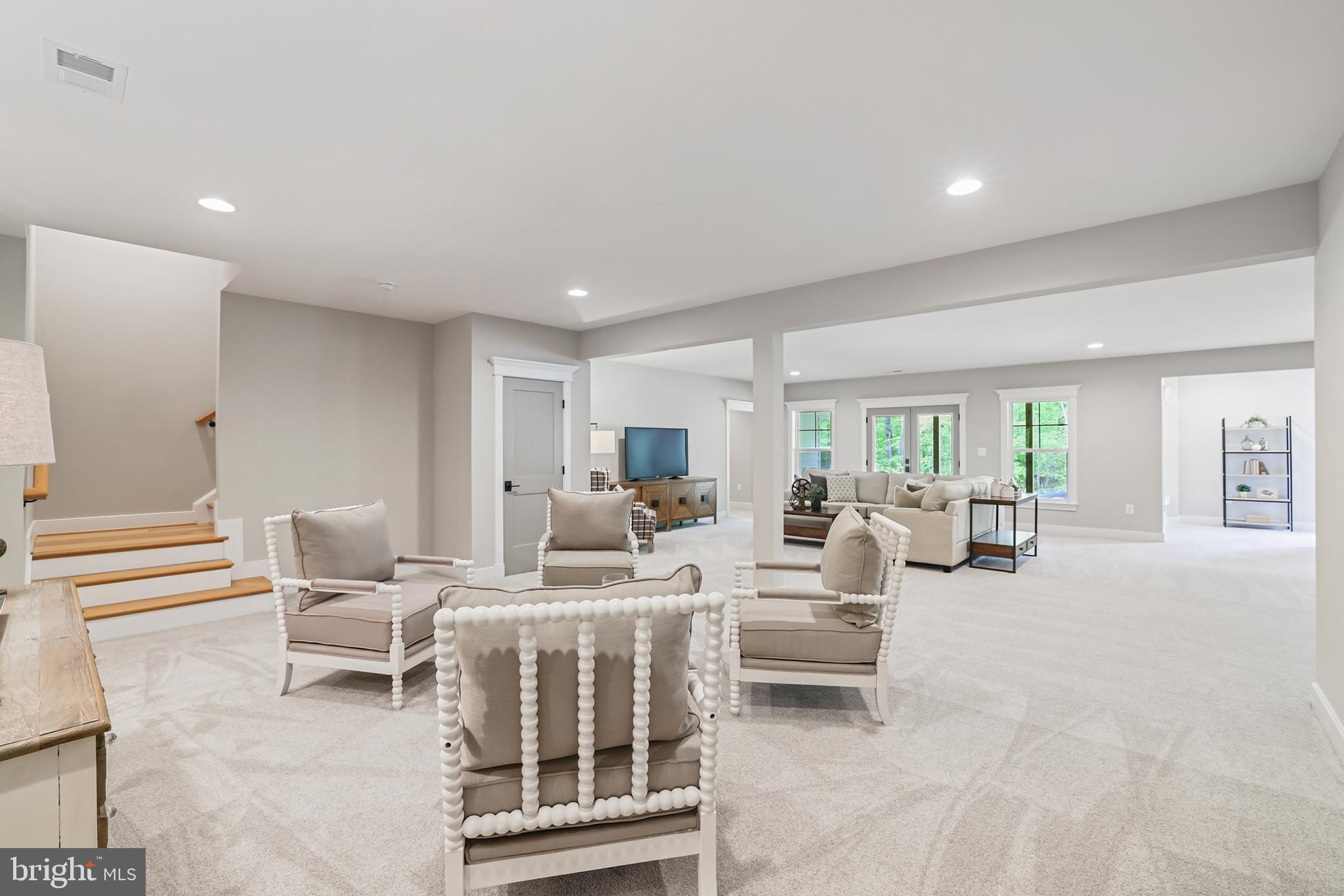 BRADDOCK WOODS - Residential