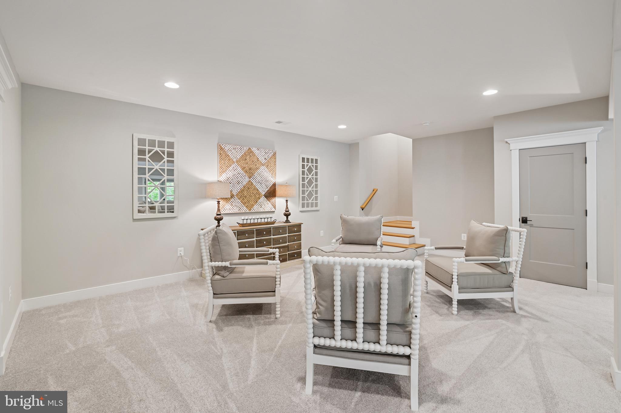 BRADDOCK WOODS - Residential