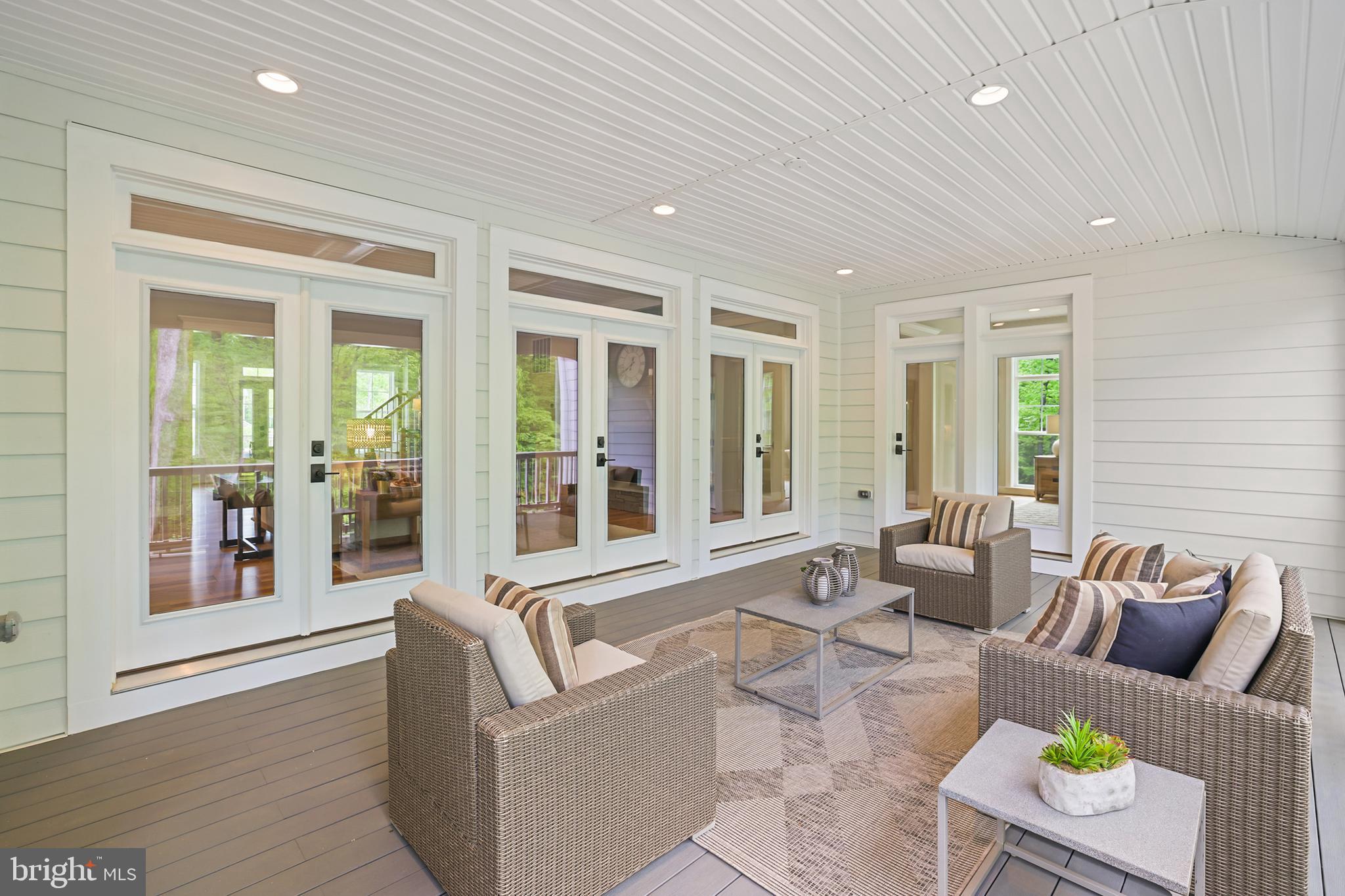 BRADDOCK WOODS - Residential