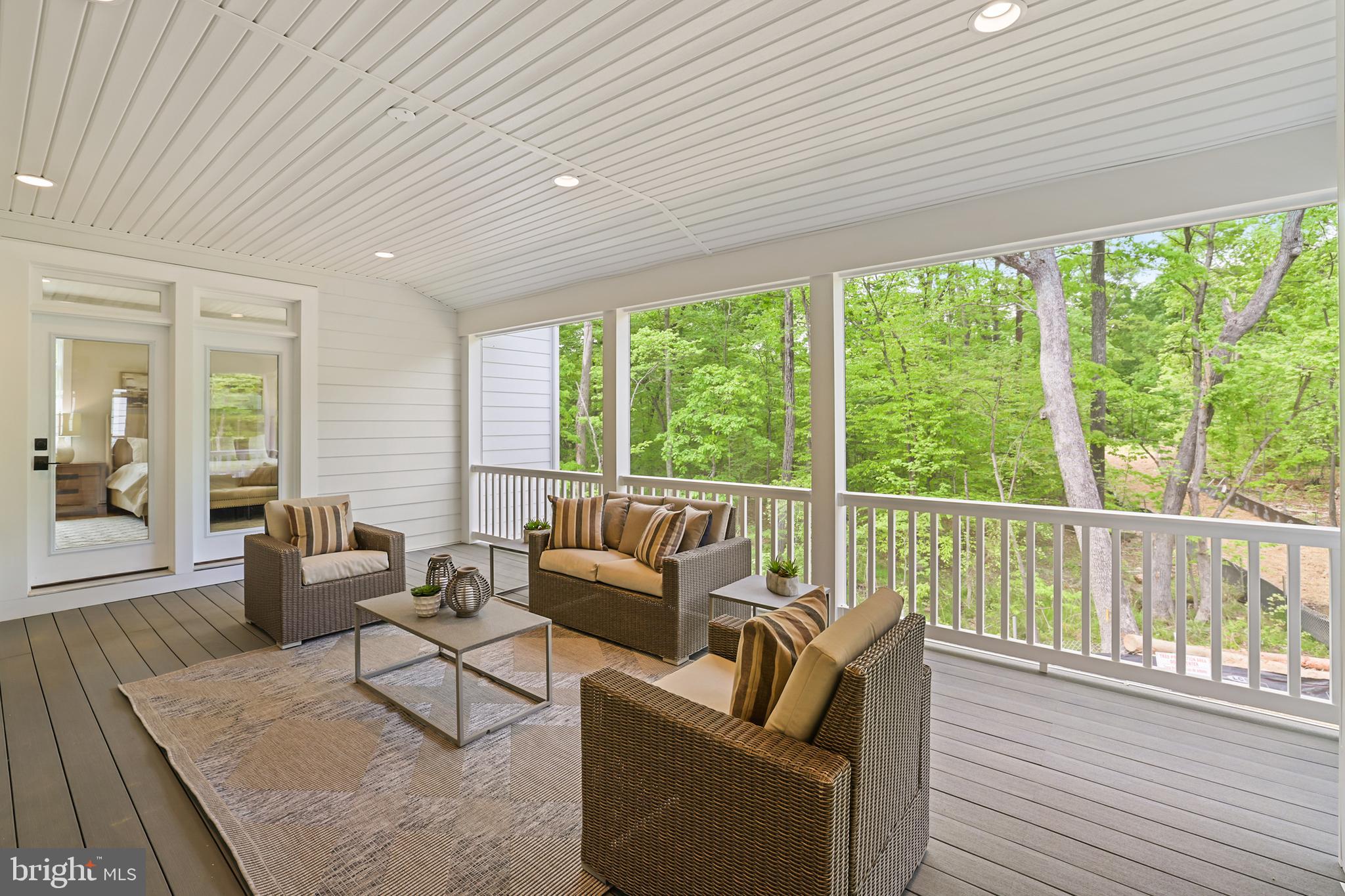 BRADDOCK WOODS - Residential