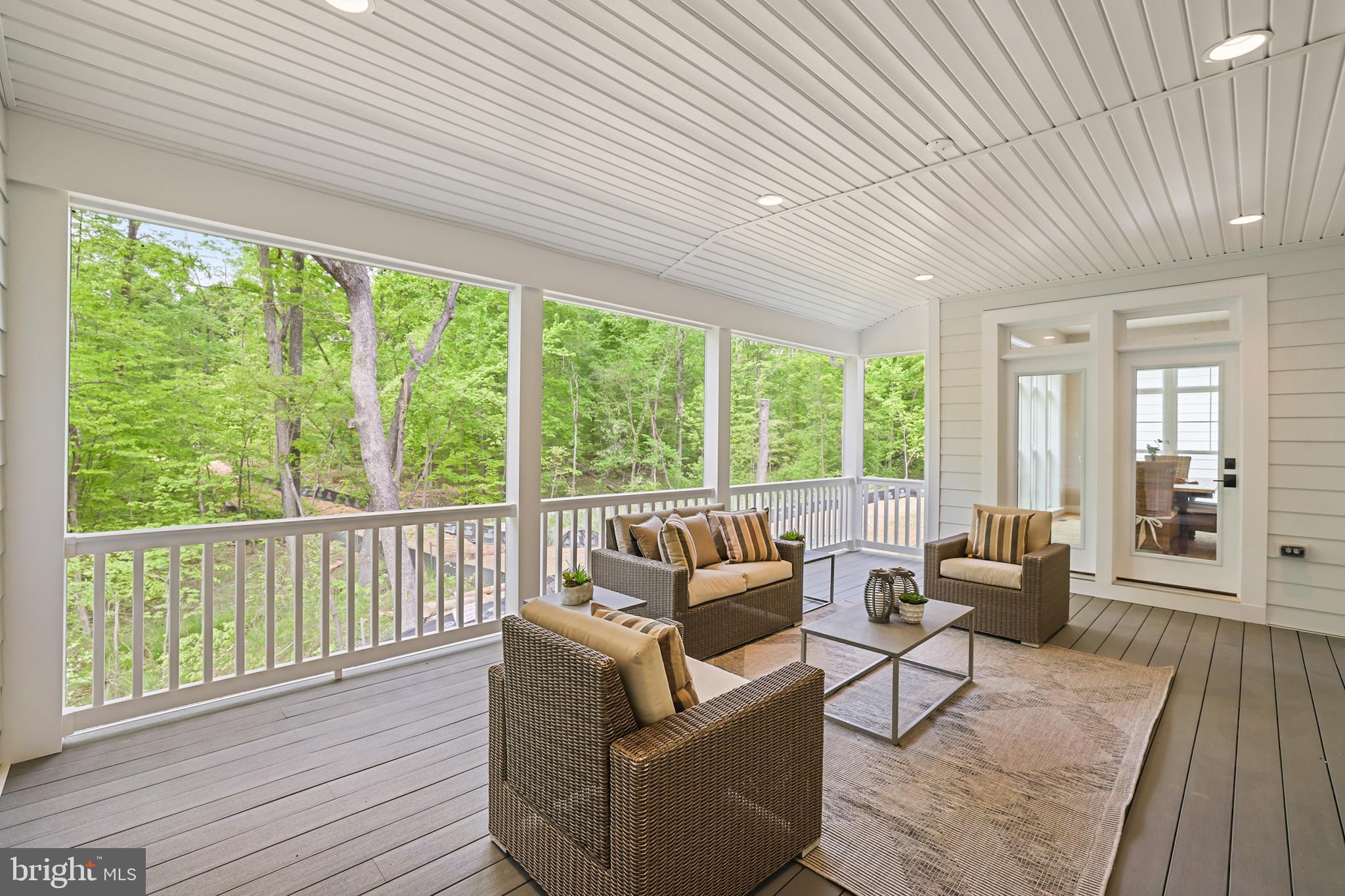 BRADDOCK WOODS - Residential