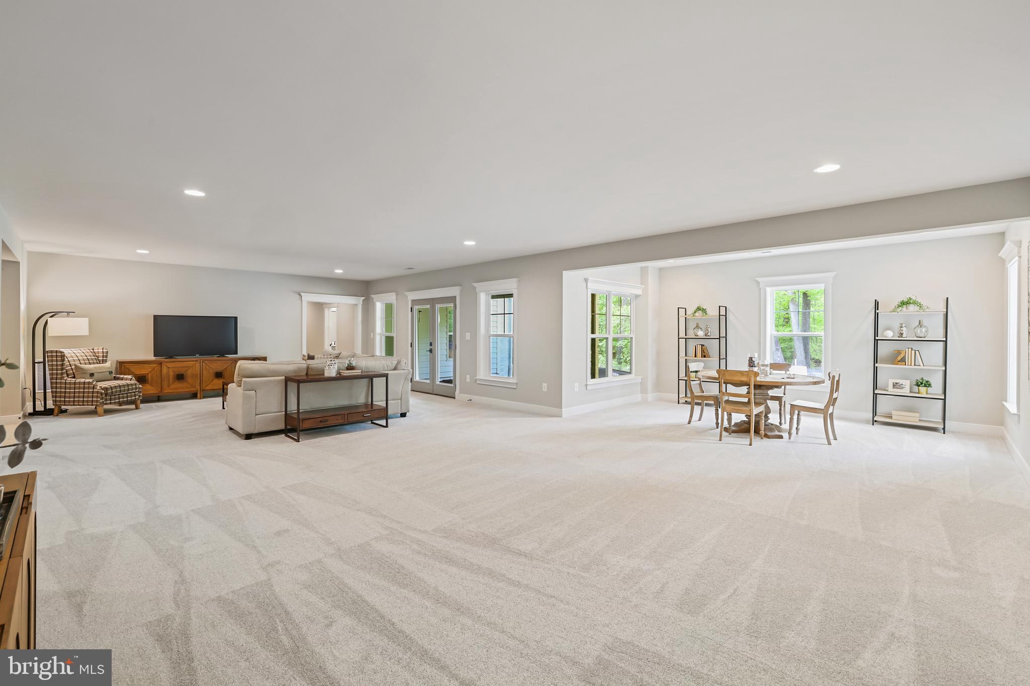 BRADDOCK WOODS - Residential