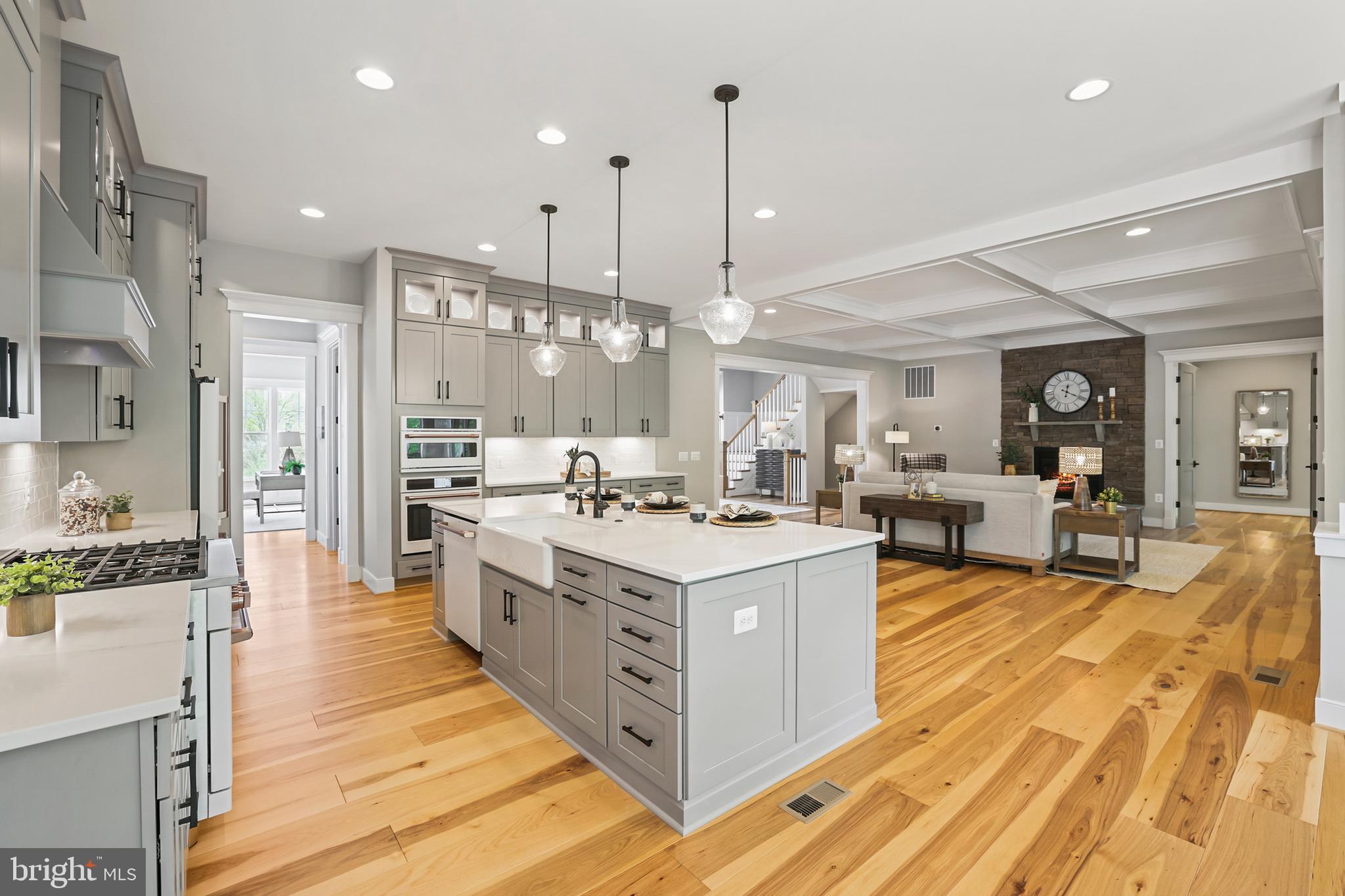 BRADDOCK WOODS - Residential