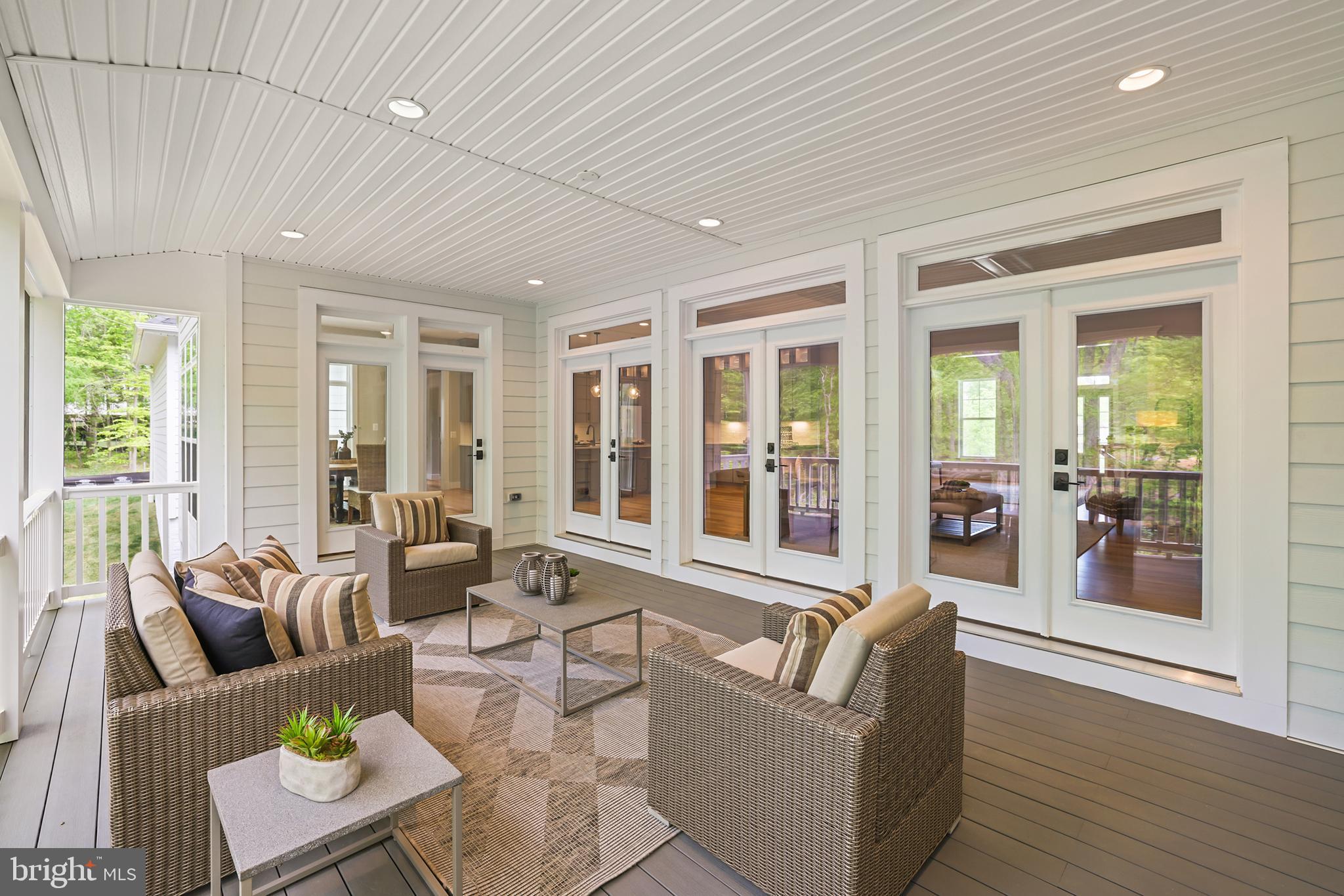 BRADDOCK WOODS - Residential