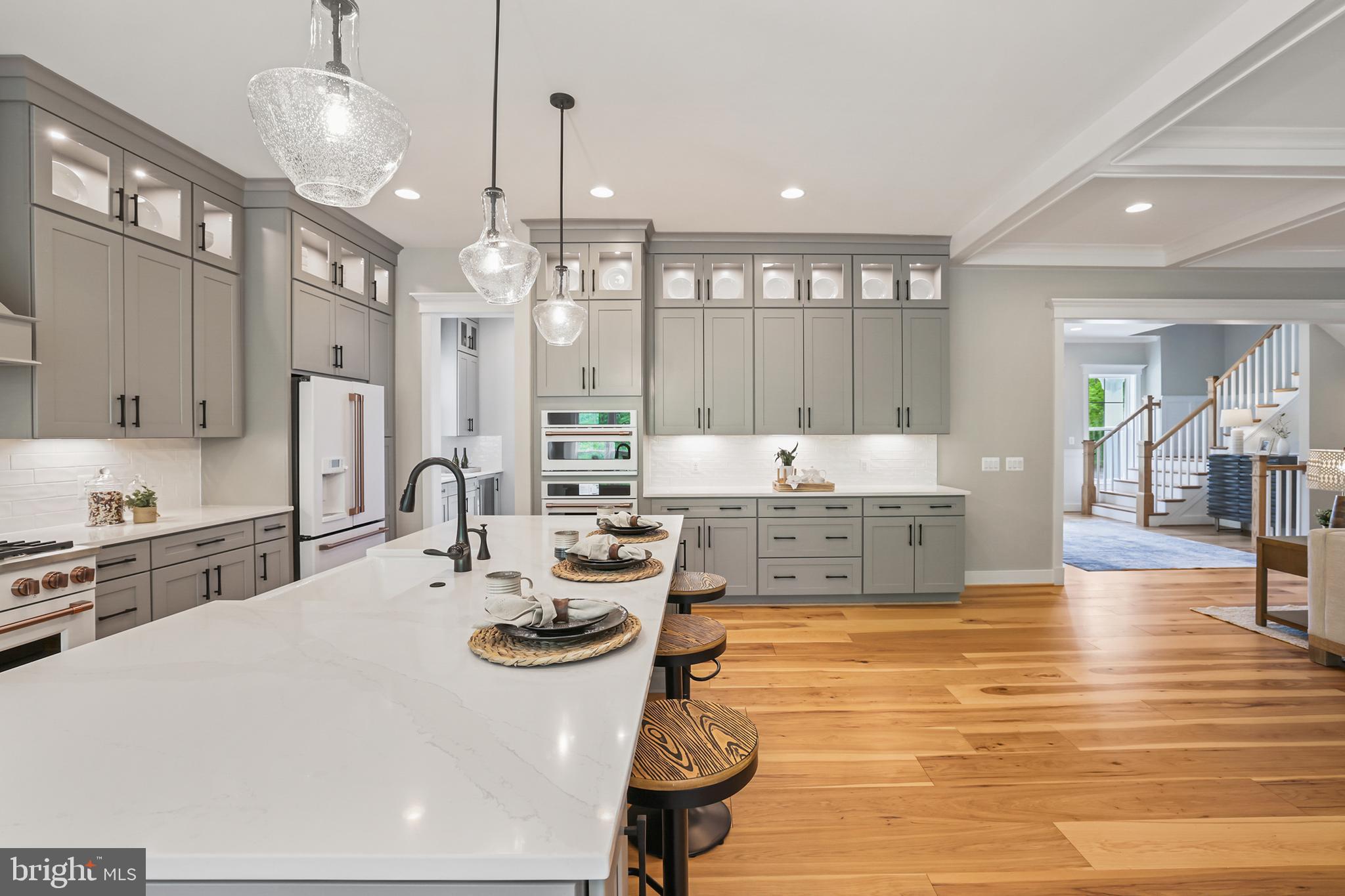 BRADDOCK WOODS - Residential