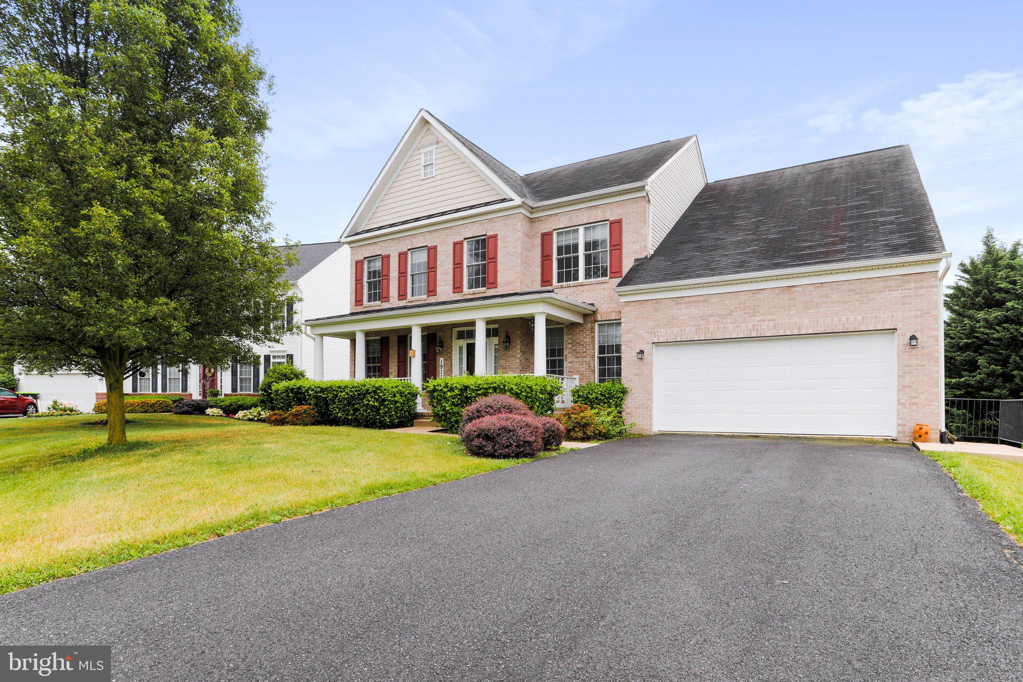 MAPLE VALLEY ESTATES - Residential