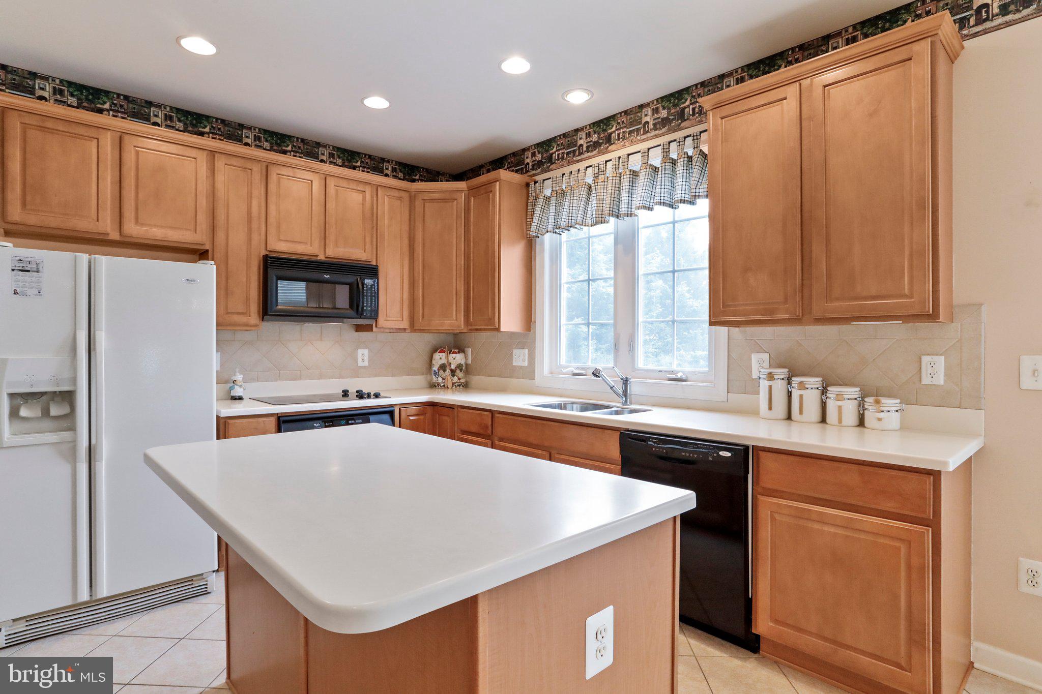 MAPLE VALLEY ESTATES - Residential