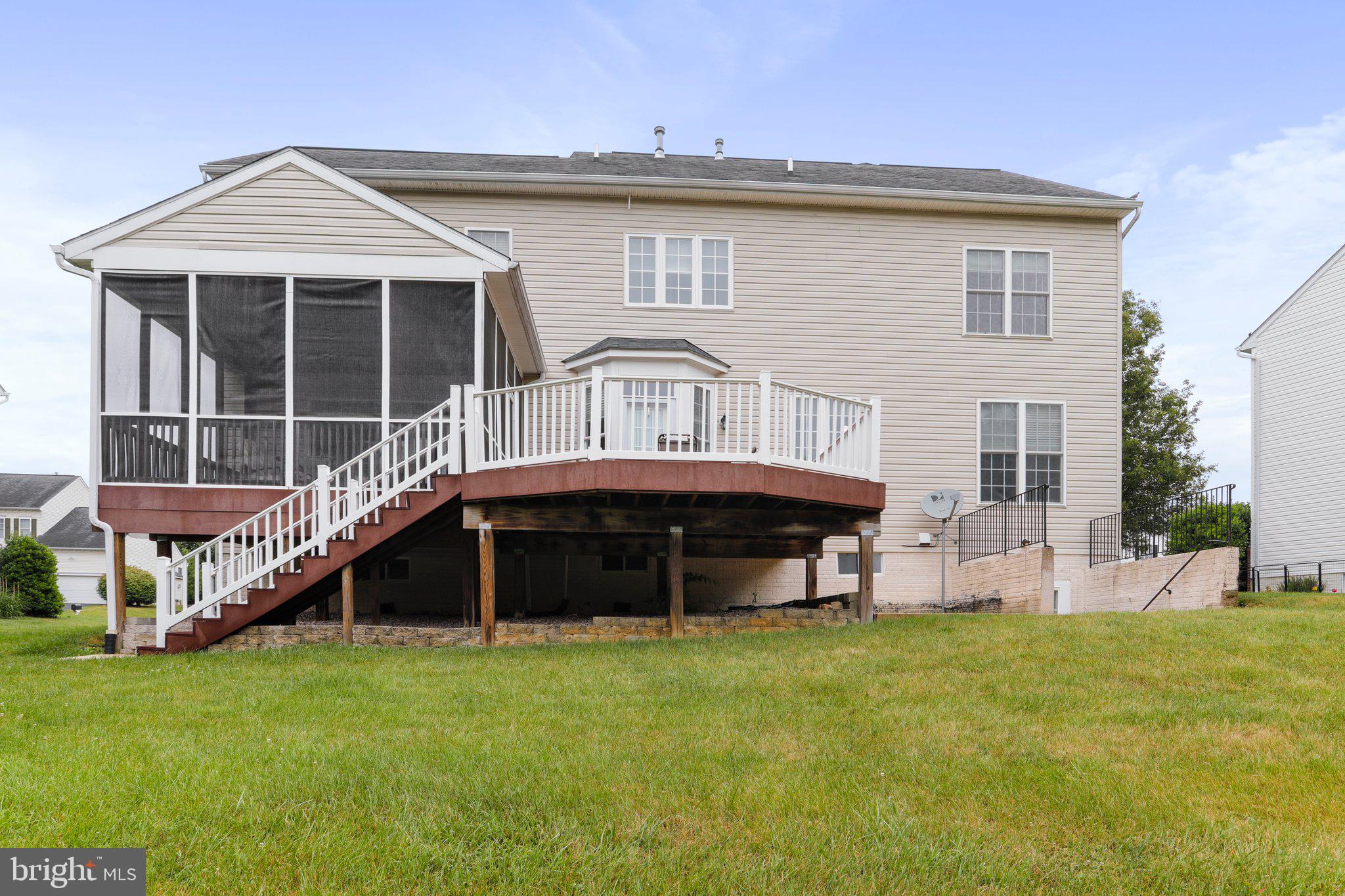 MAPLE VALLEY ESTATES - Residential