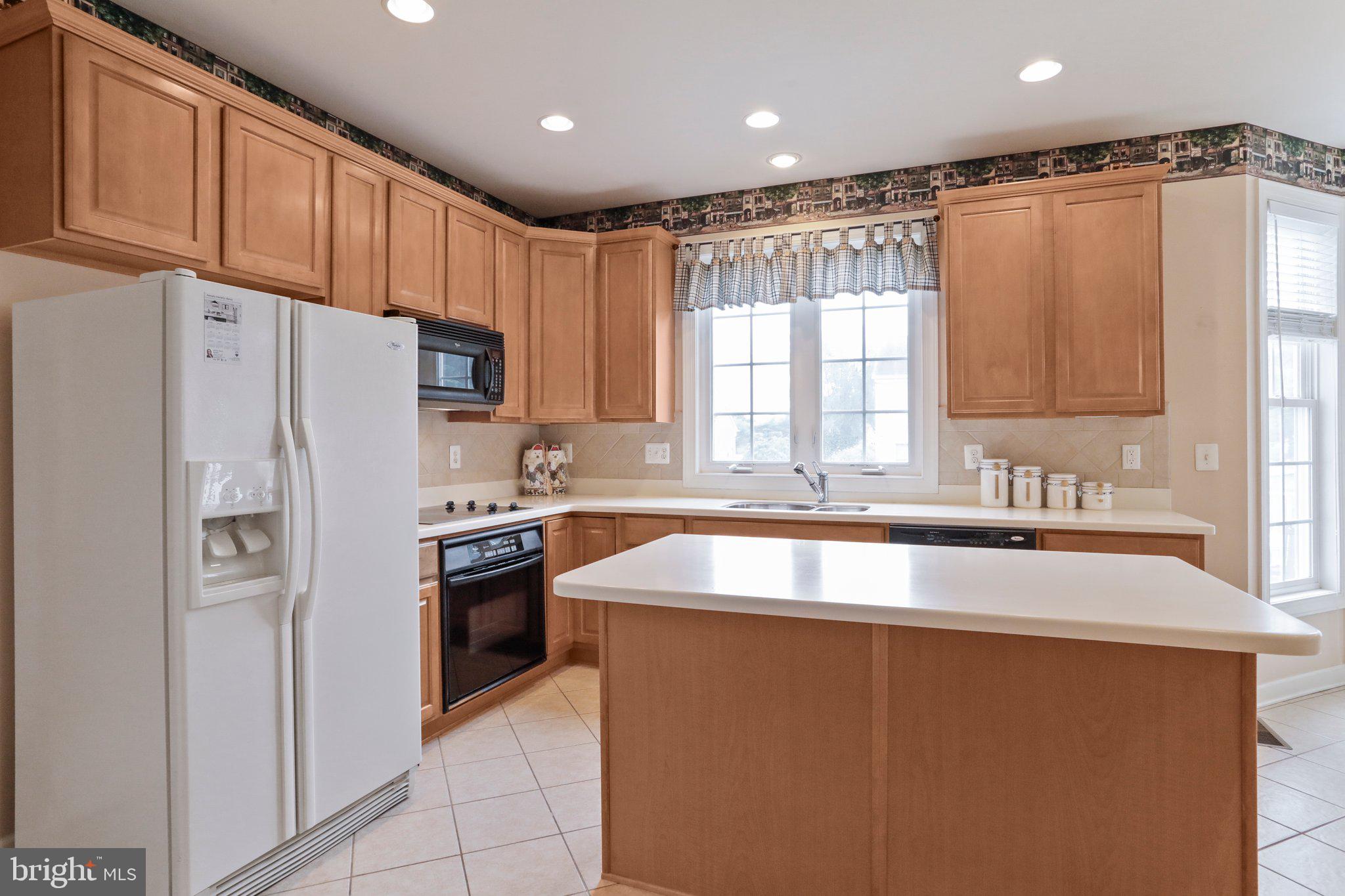 MAPLE VALLEY ESTATES - Residential