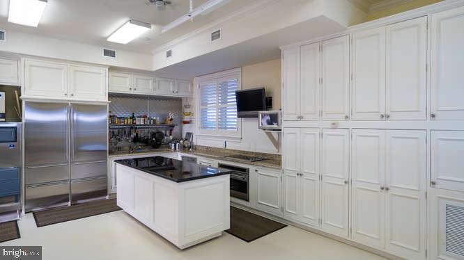 MARTHA'S  LANDING - Residential