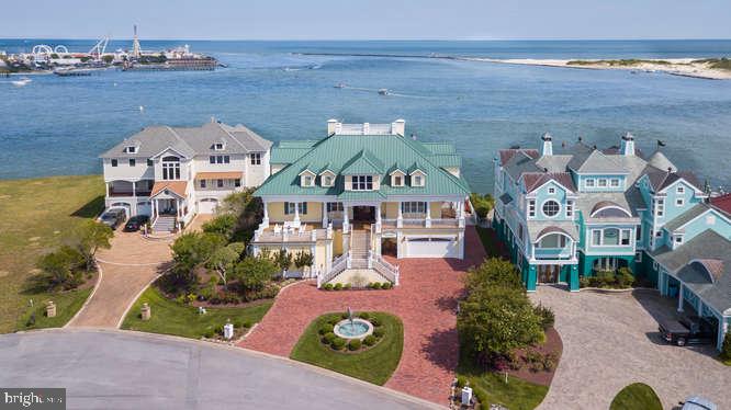 MARTHA'S  LANDING - Residential