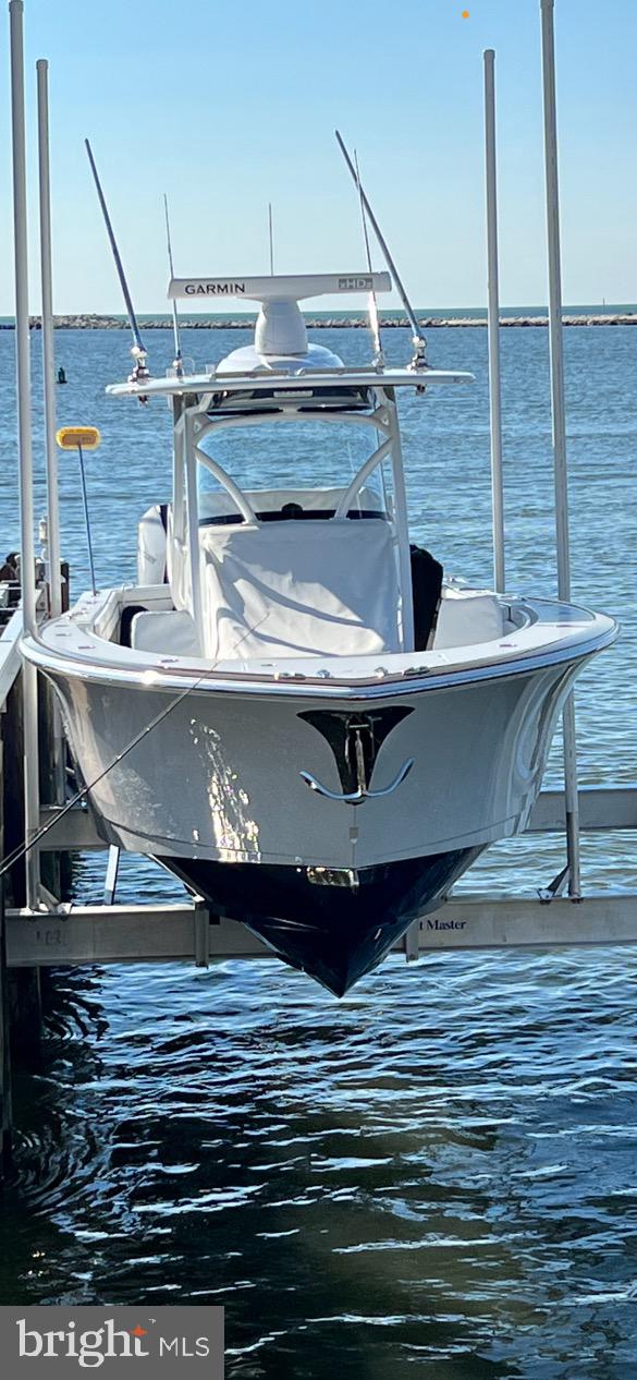 MARTHA'S  LANDING - Residential