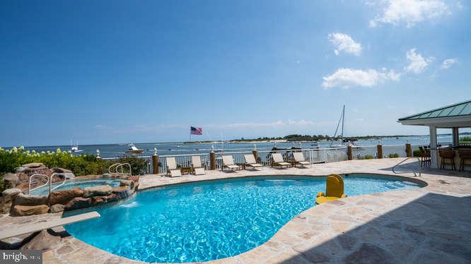 MARTHA'S  LANDING - Residential