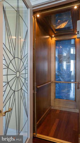 MARTHA'S  LANDING - Residential