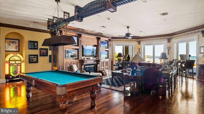 MARTHA'S  LANDING - Residential