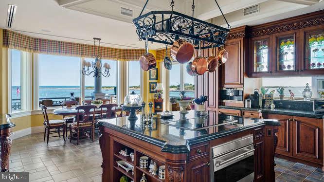 MARTHA'S  LANDING - Residential